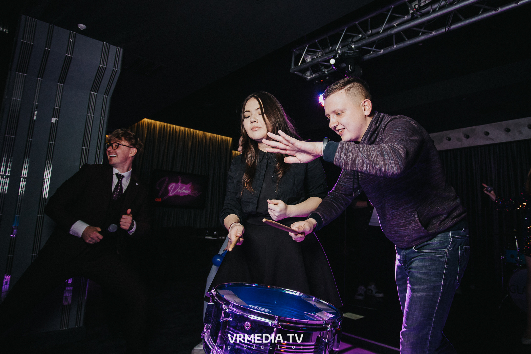 Выходные в караоке-баре «Volna»