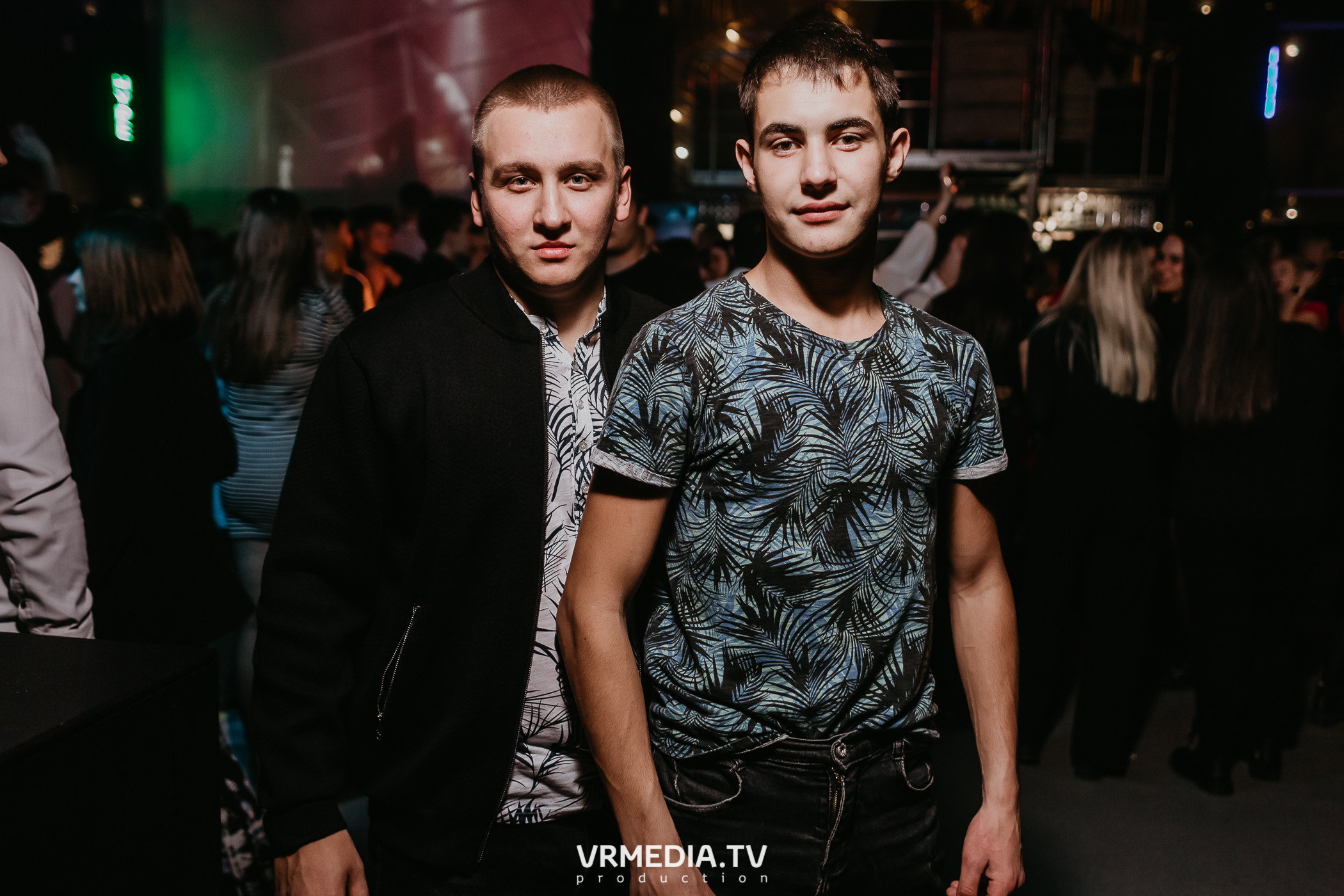 Выходные в баре «DOSKI»