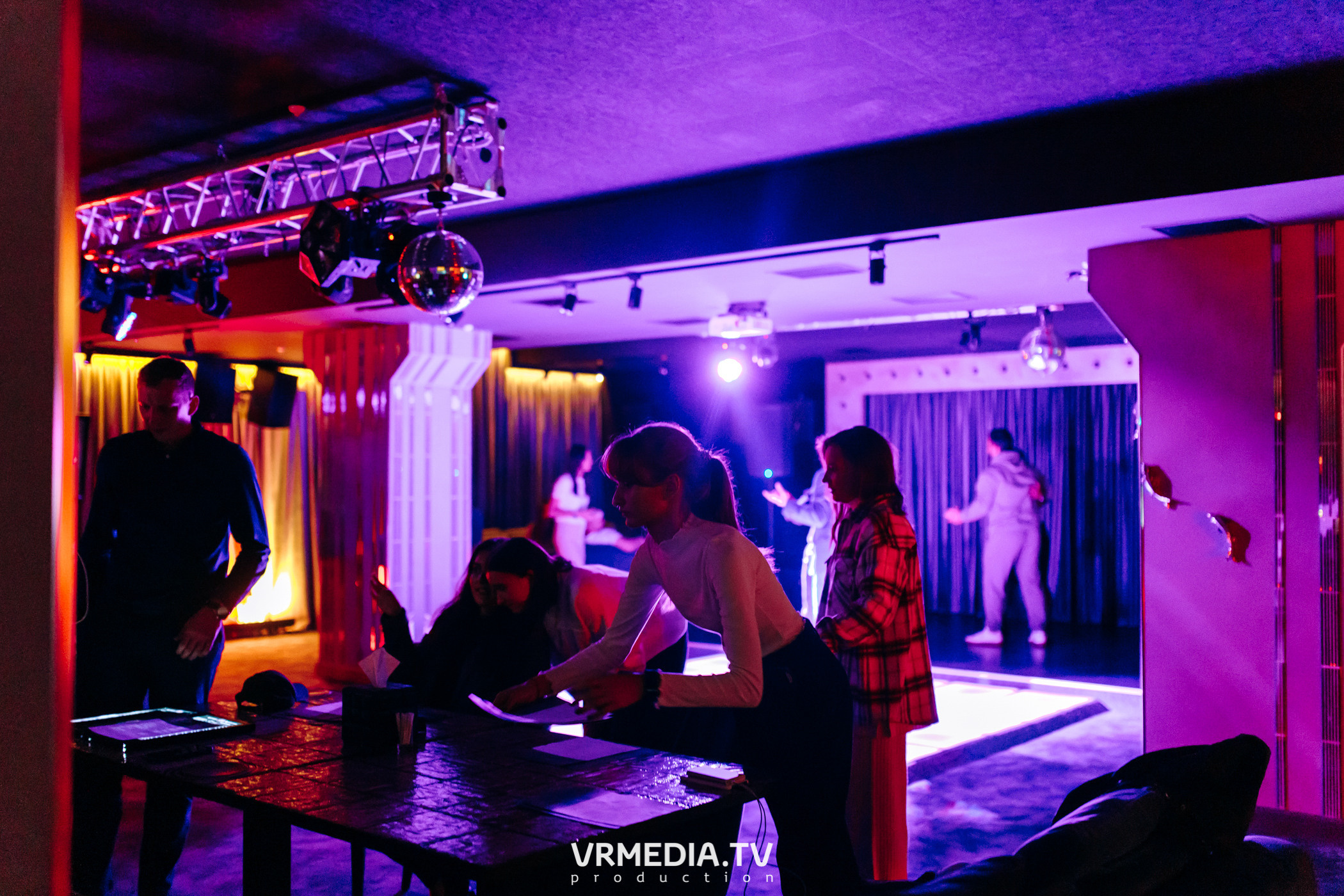 Ночь фотографии в караоке-баре «Volna»