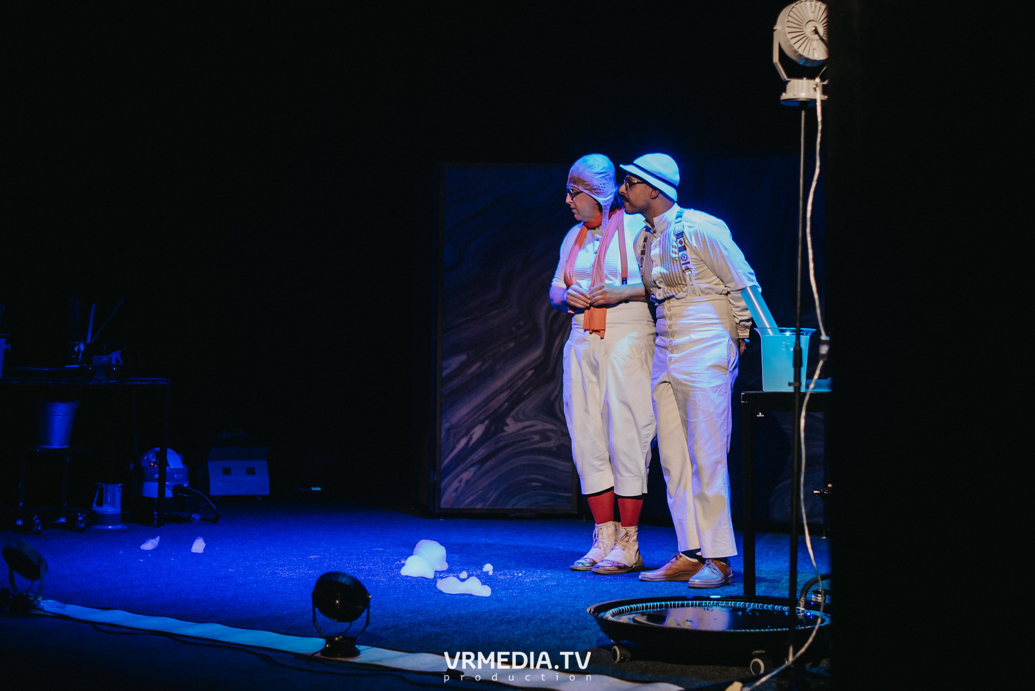 Шоу мыльных пузырей CLINK