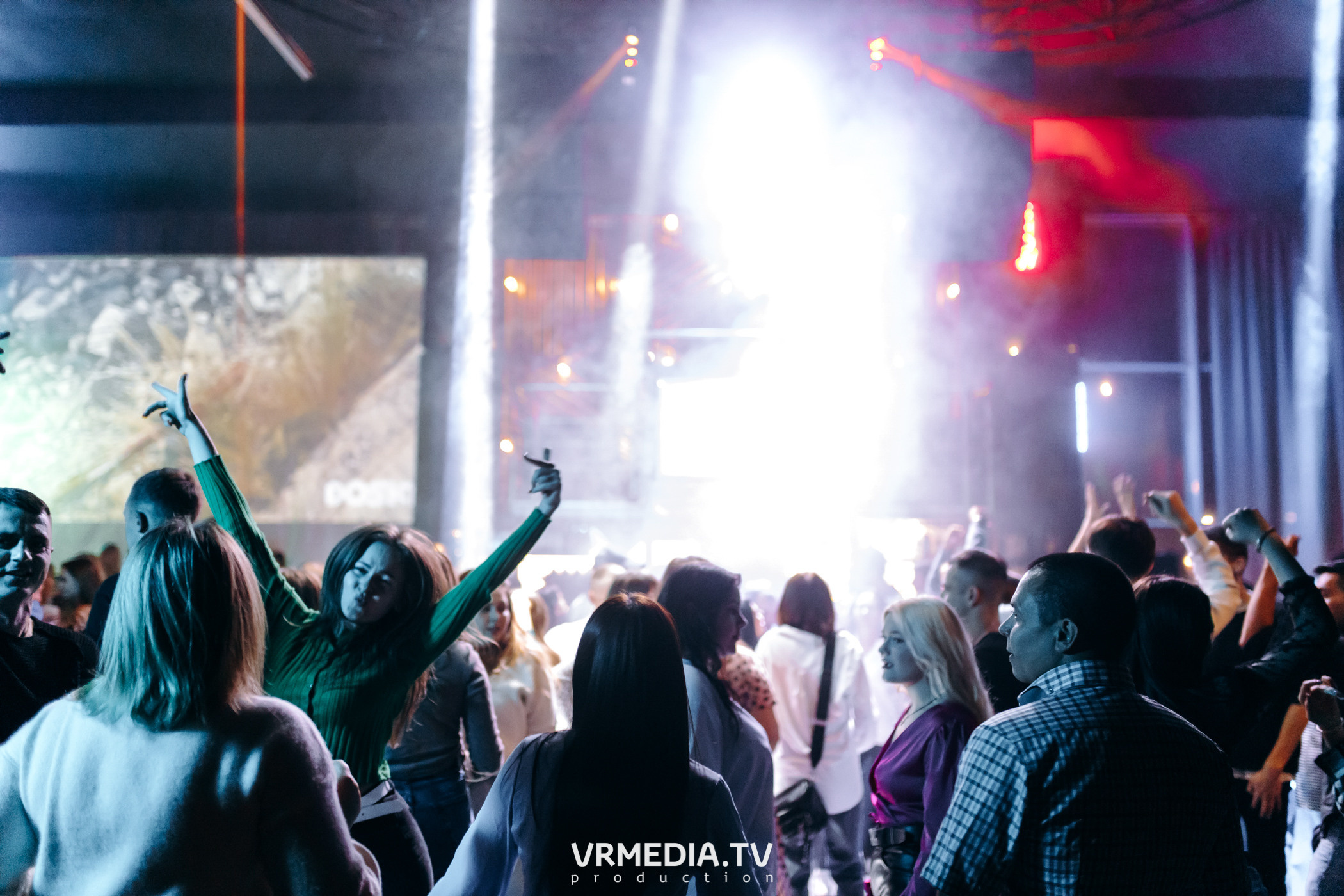 Выходные в баре «DOSKI»