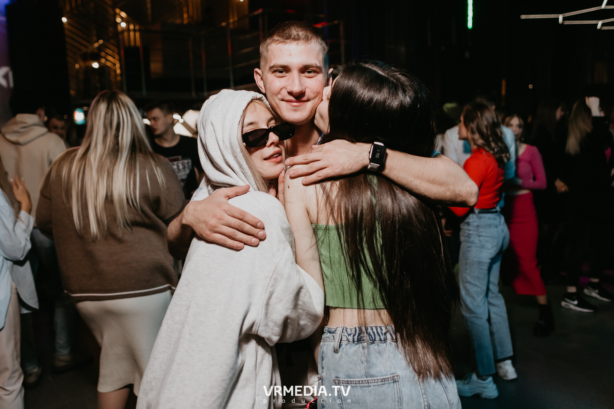 Выходные в баре «DOSKI»