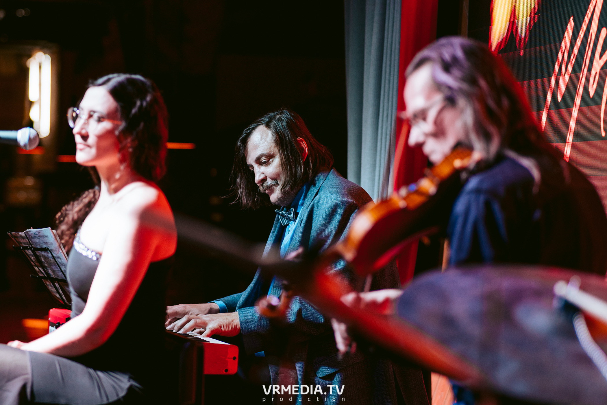 Джазовая среда. Нелли Азизова (Томск)