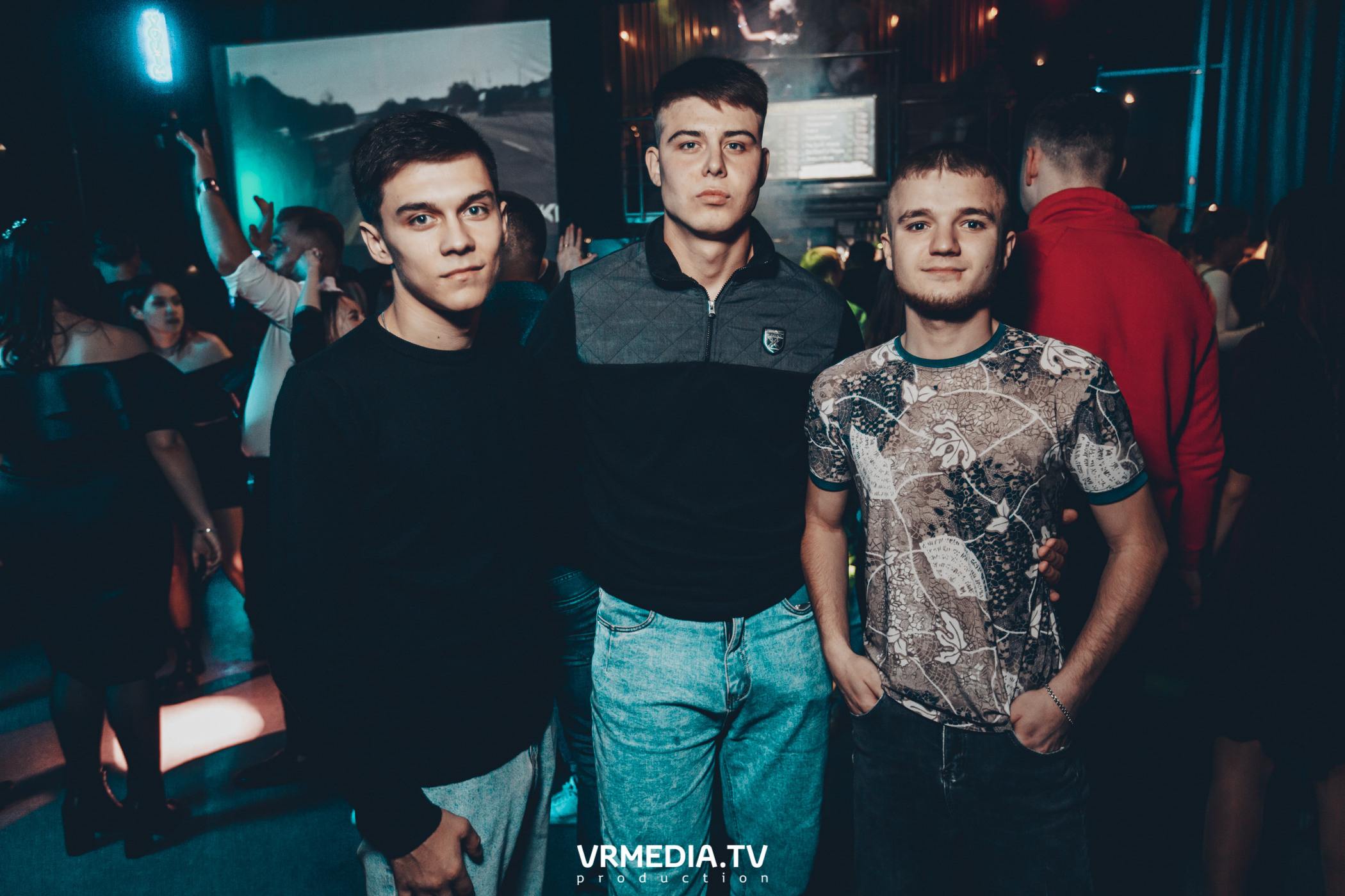 Выходные в баре «DOSKI»