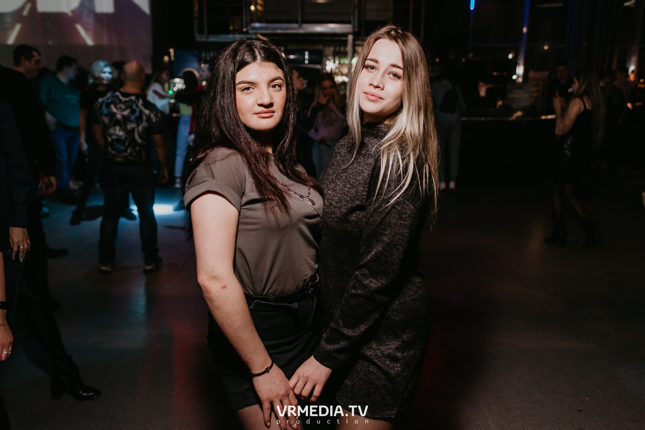 Выходные в баре «DOSKI»