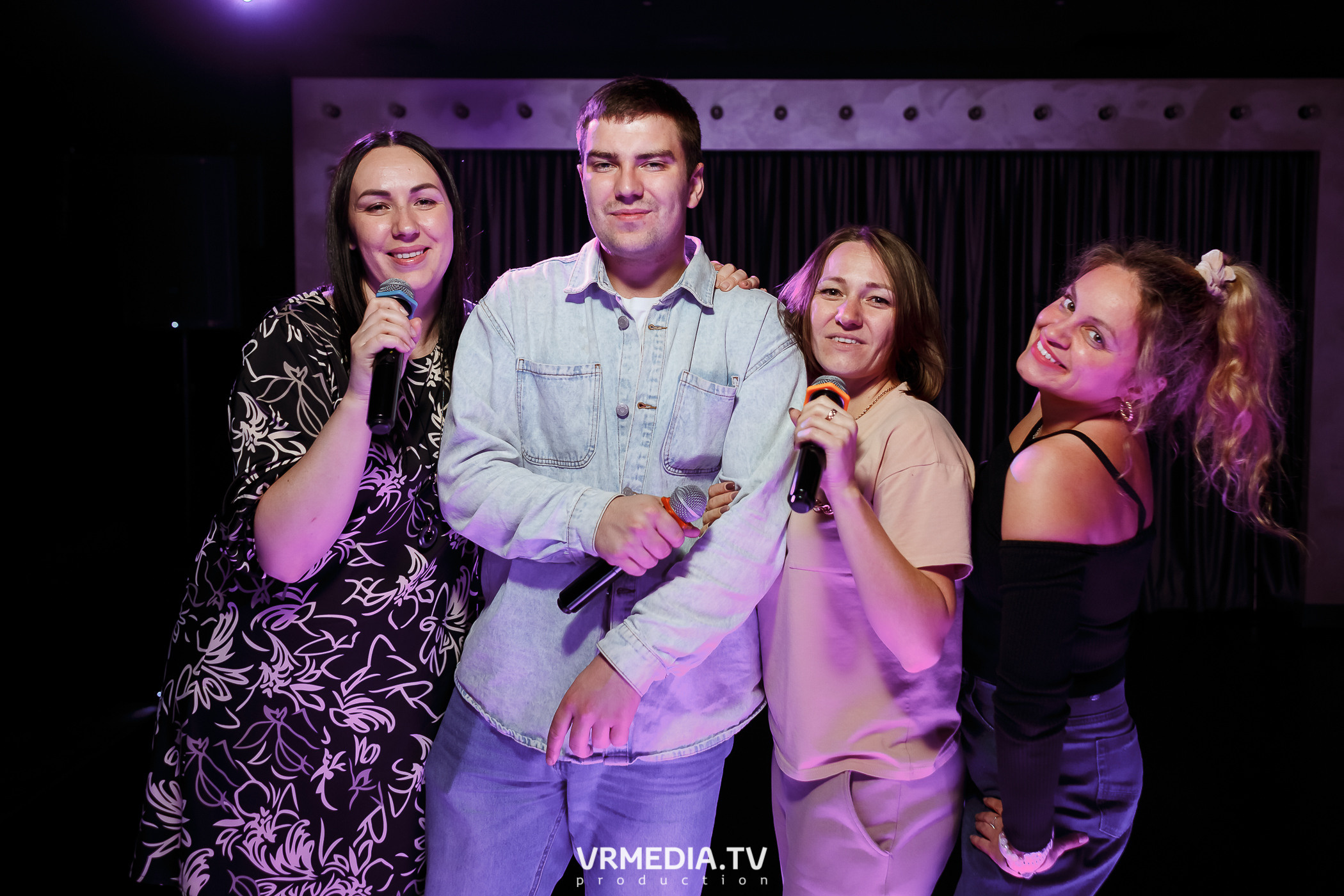 Выходные в караоке-баре «Volna»