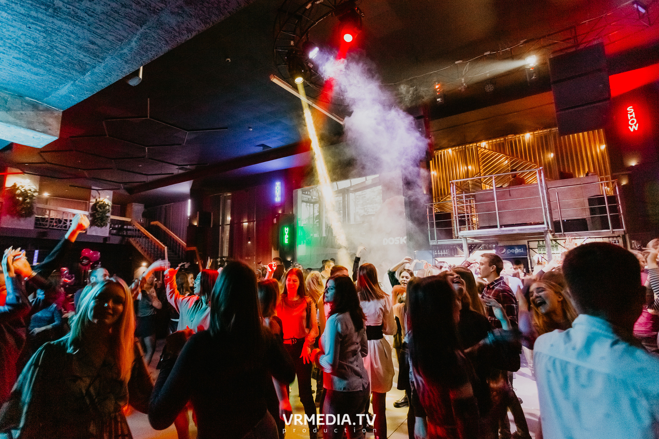 Выходные в баре «DOSKI»