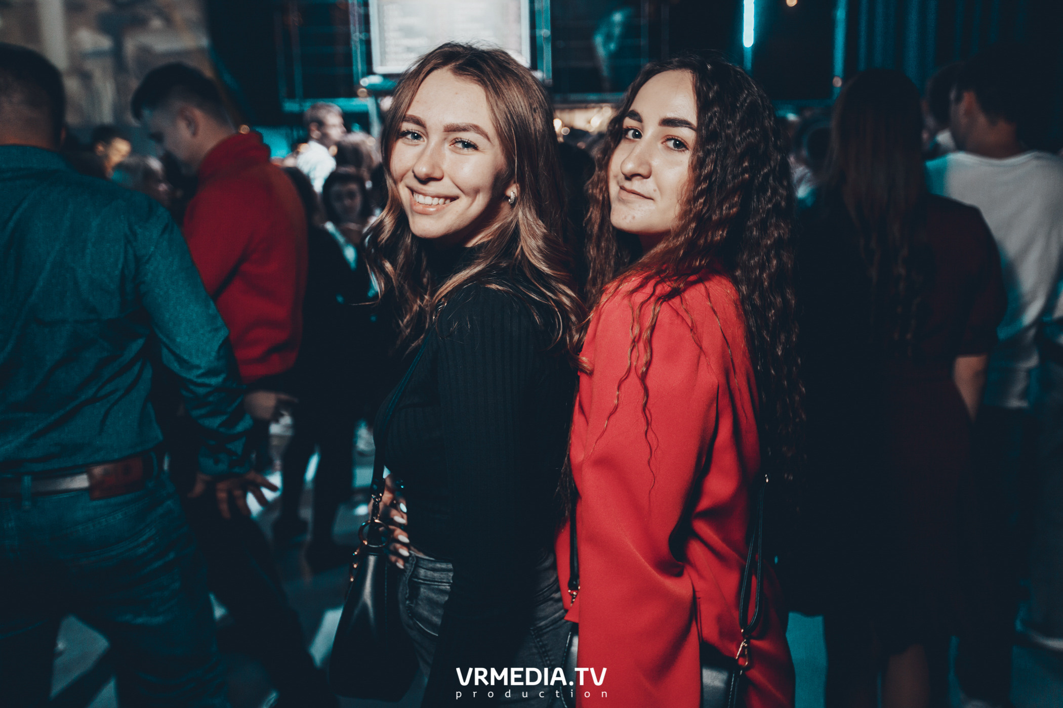 Выходные в баре «DOSKI»