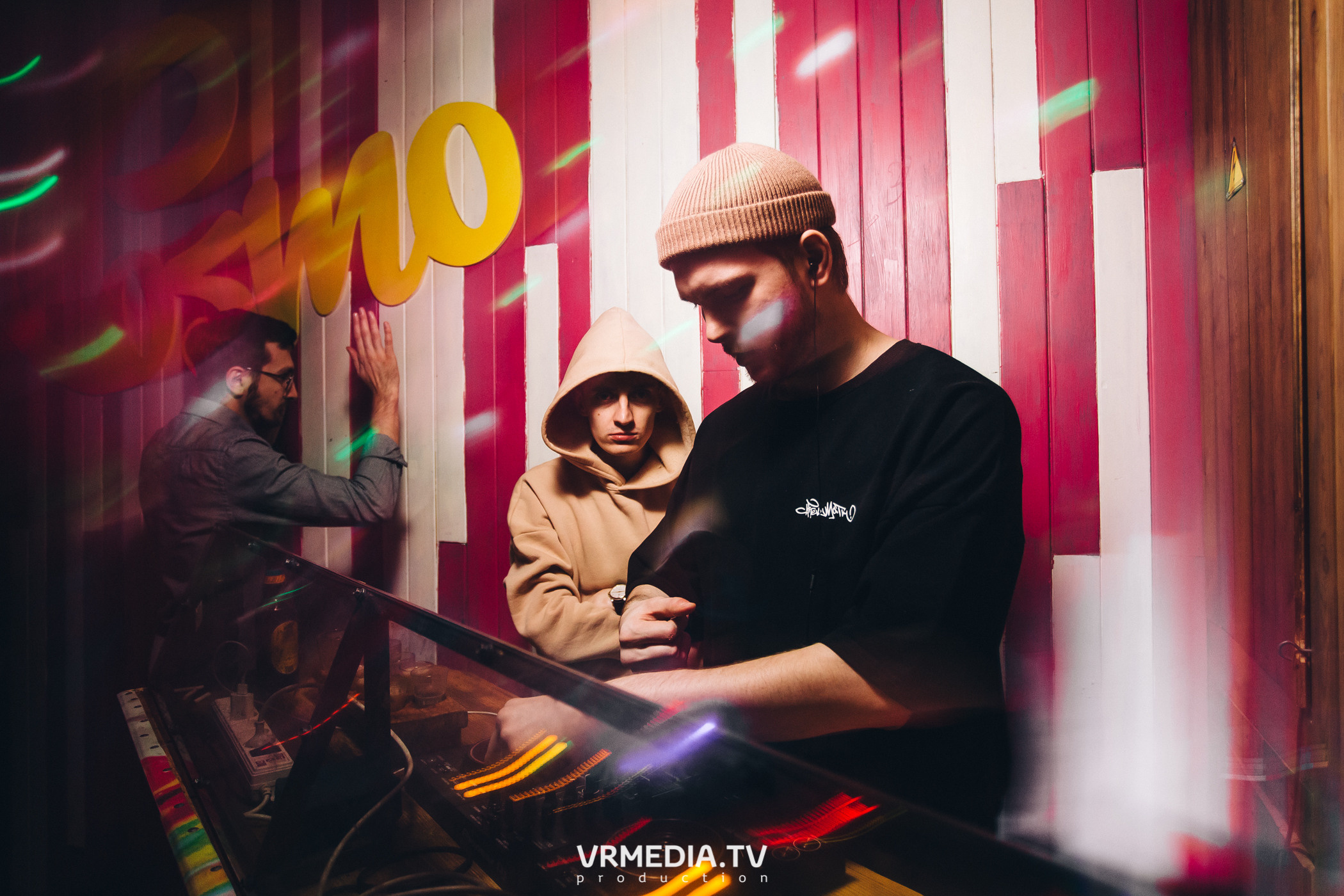 Выходные в баре «Cosmo»