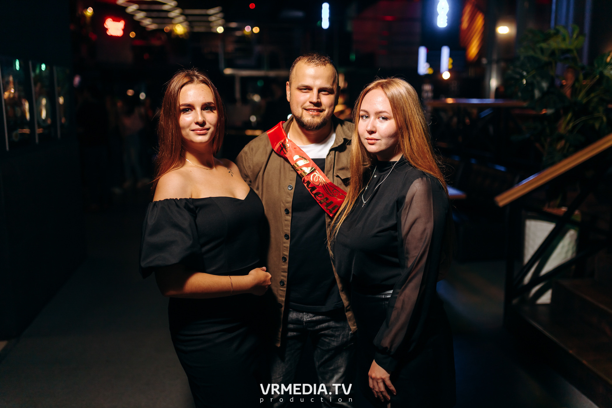 Выходные в баре «DOSKI»