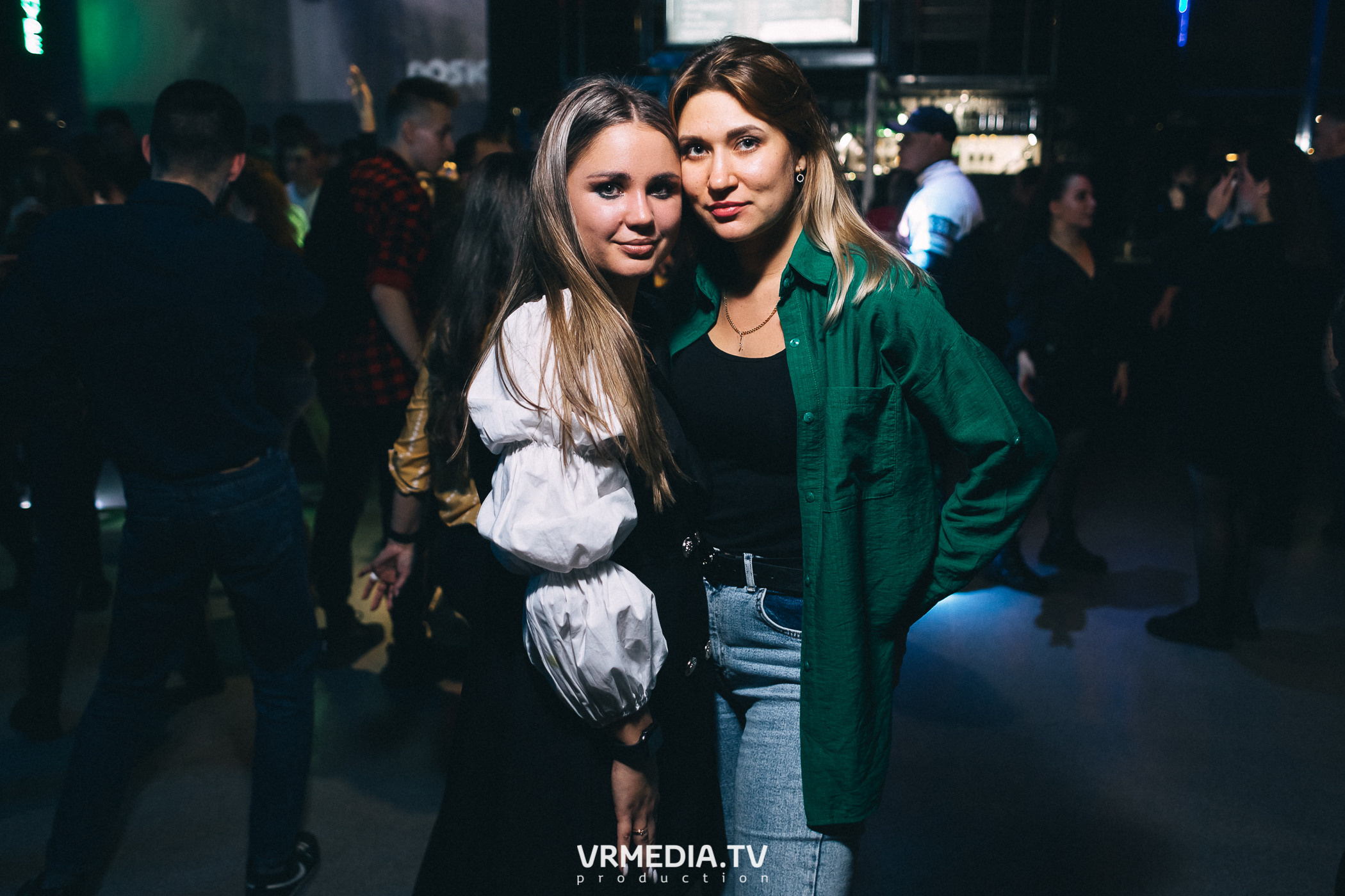 Выходные в баре «DOSKI»