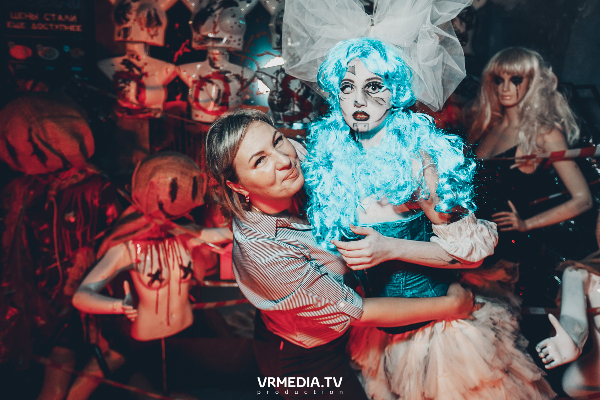 Театр мёртвых кукол в баре «DOSKI»