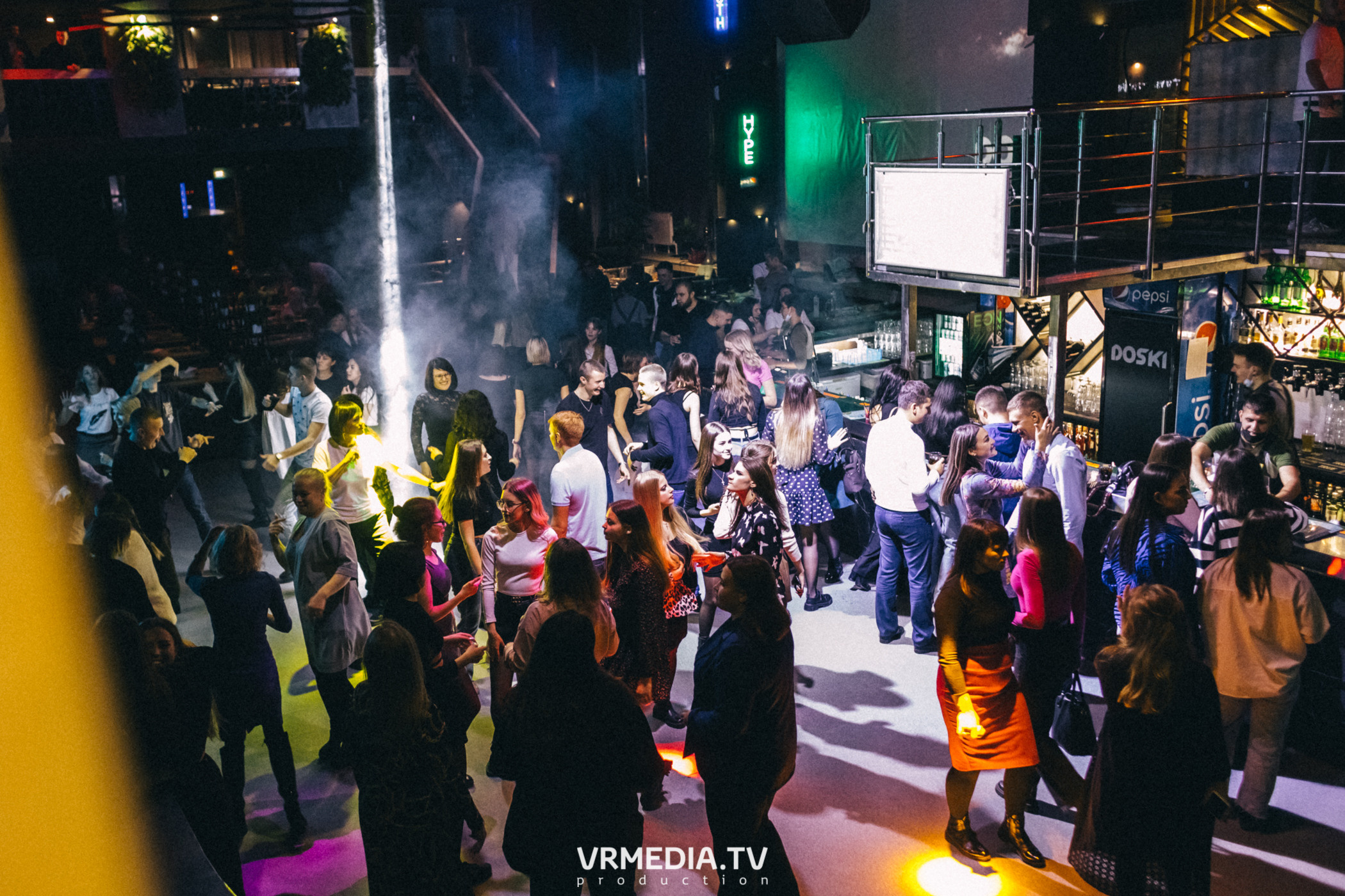 Выходные в баре «DOSKI»