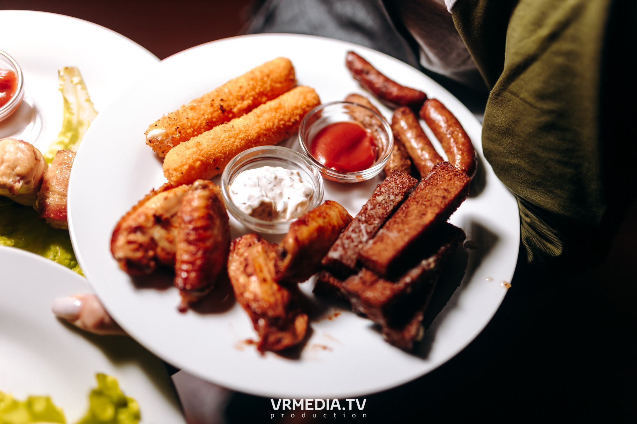 Выходные в баре «DOSKI»