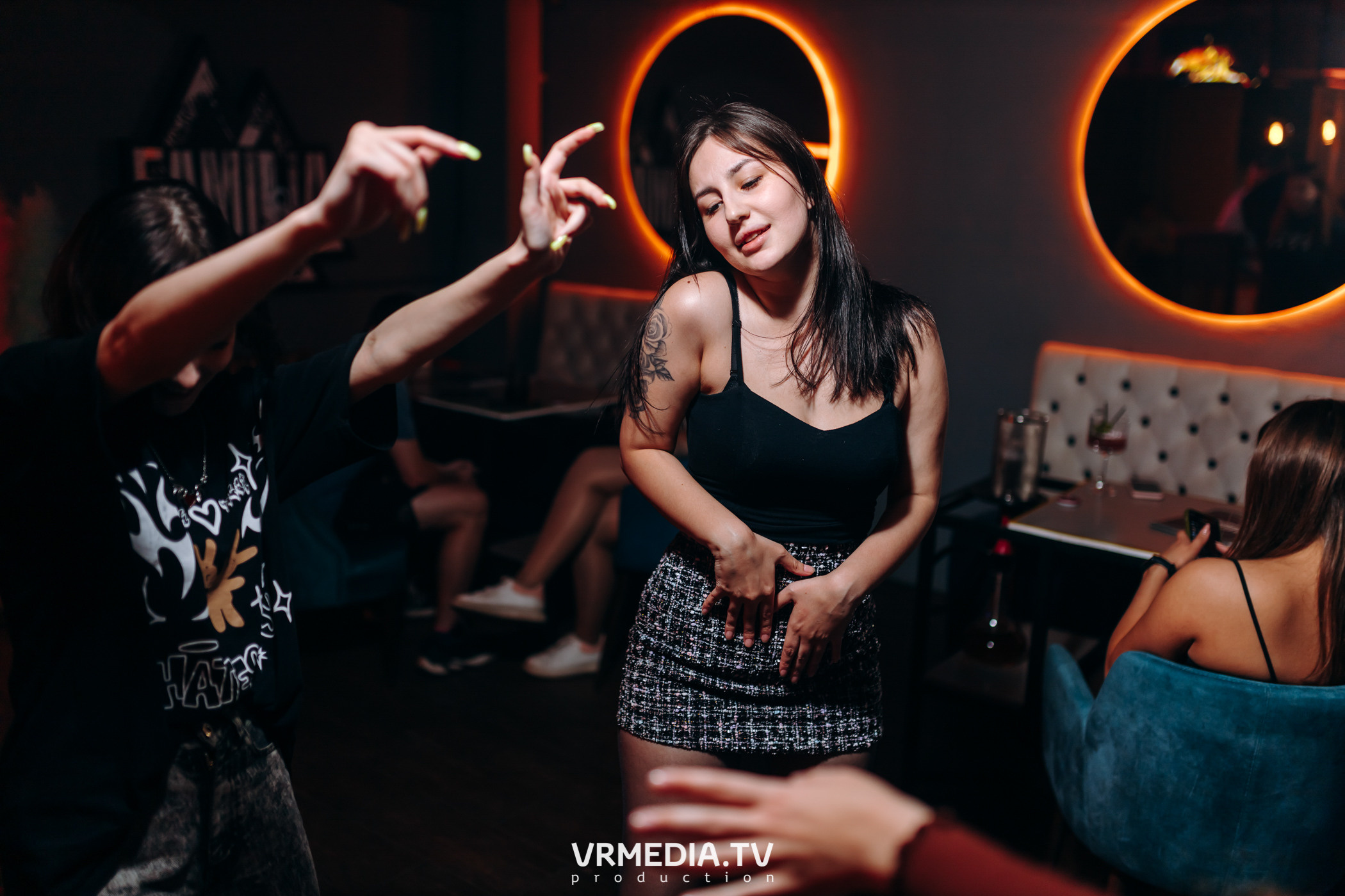 Ночь Безумного Бармена в Lounge Voice Hall «Familia»