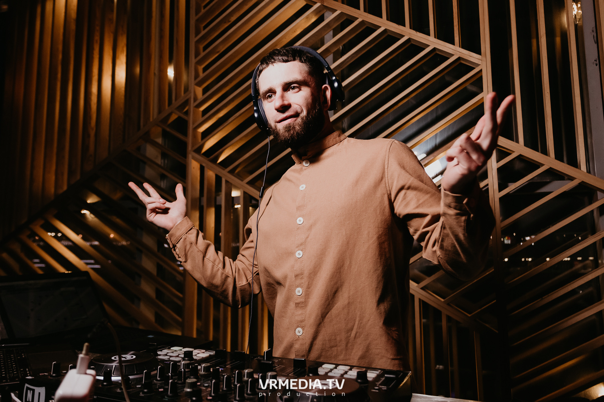 Выходные в баре «DOSKI»