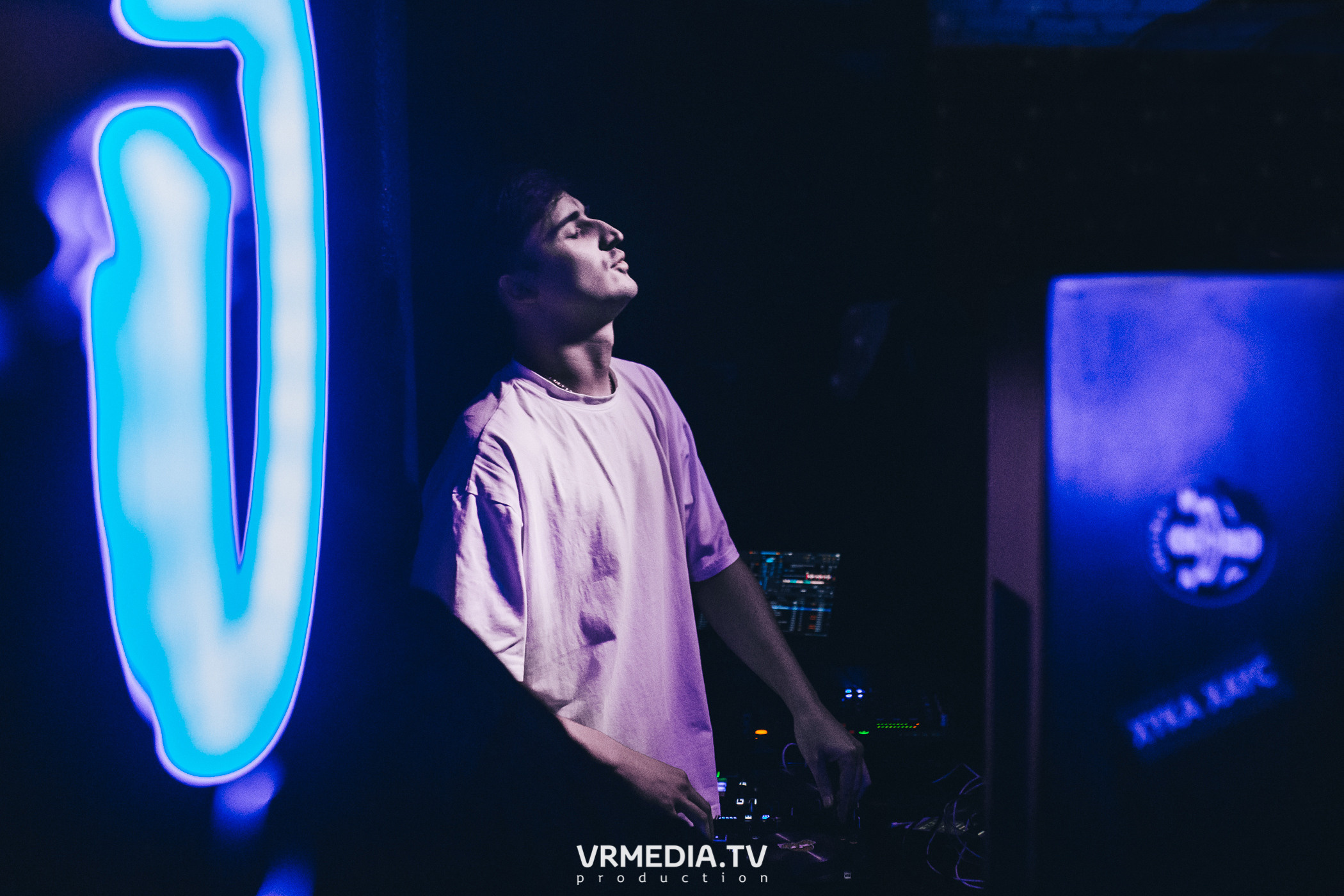 Выходные в баре «Хука Хаус»