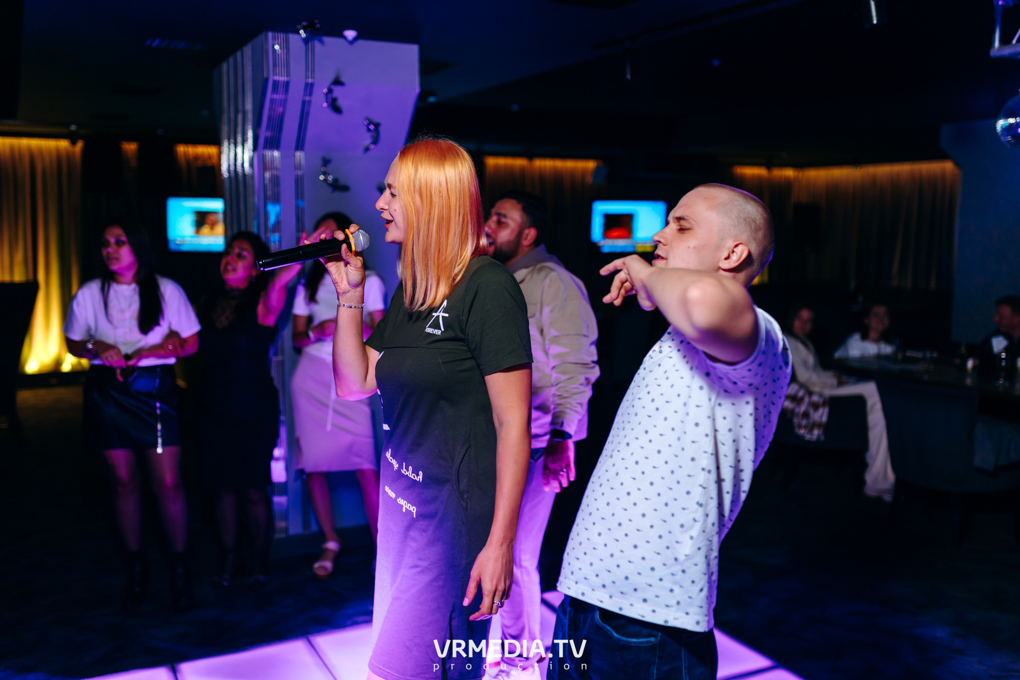 Ночь фотографии в караоке-баре «Volna»