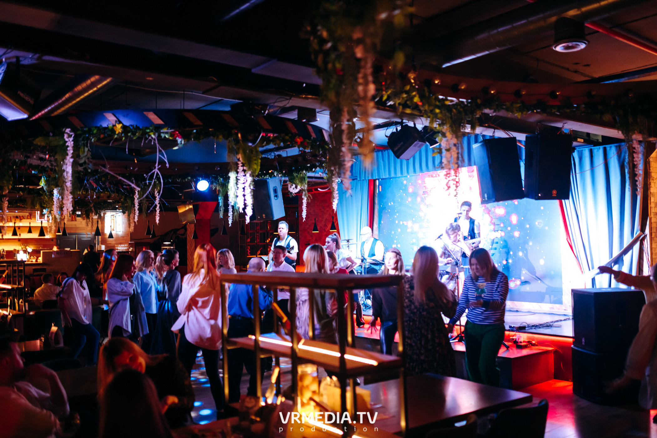 #ЖАРКИЕДНИИНОЧИ в гриль-баре «Жара»