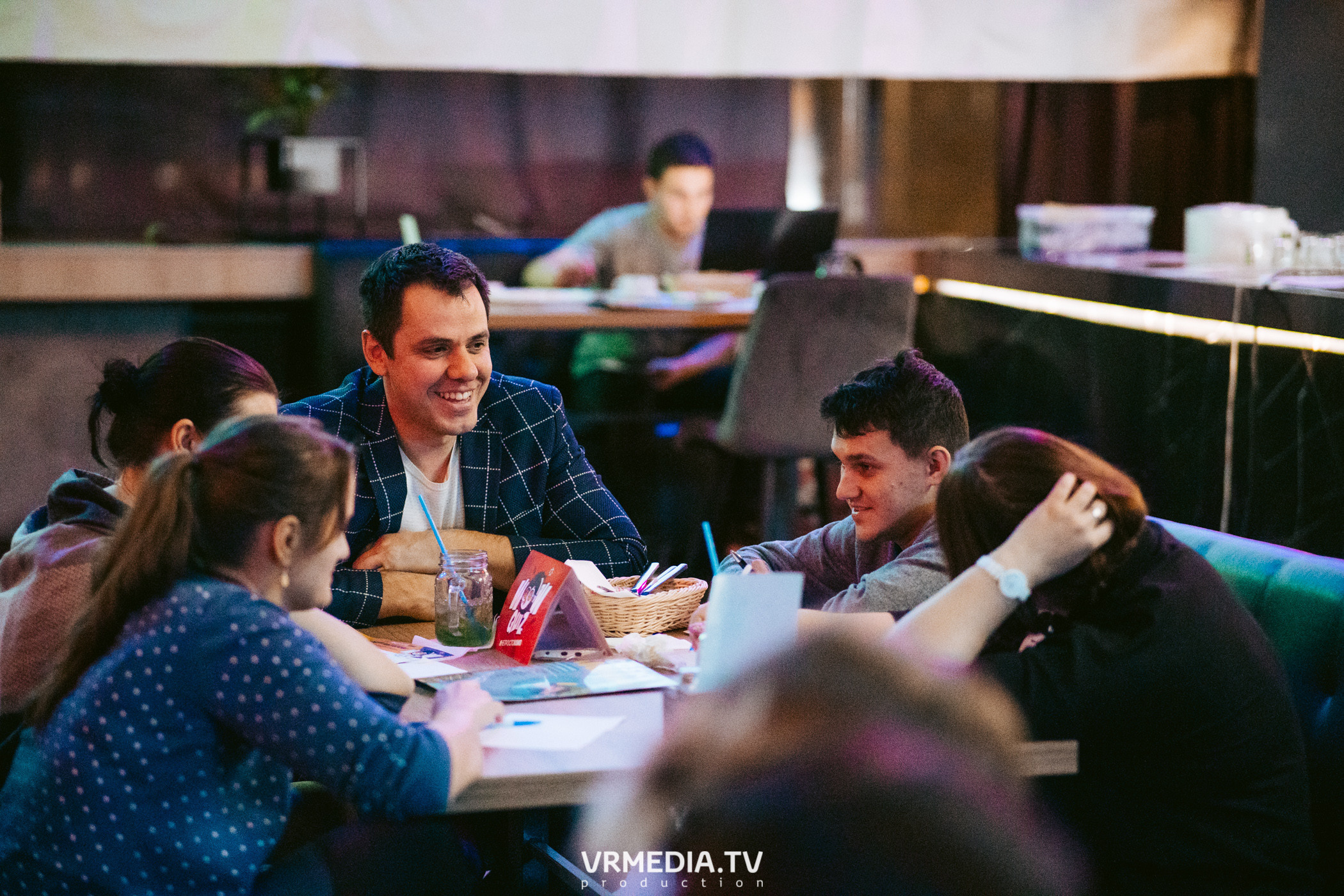 WoW QuiZ в баре «DOSKI»