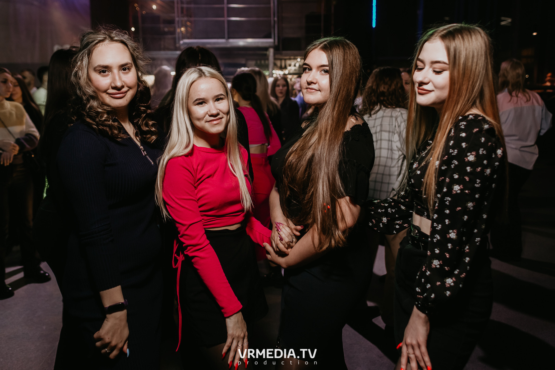 Выходные в баре «DOSKI»