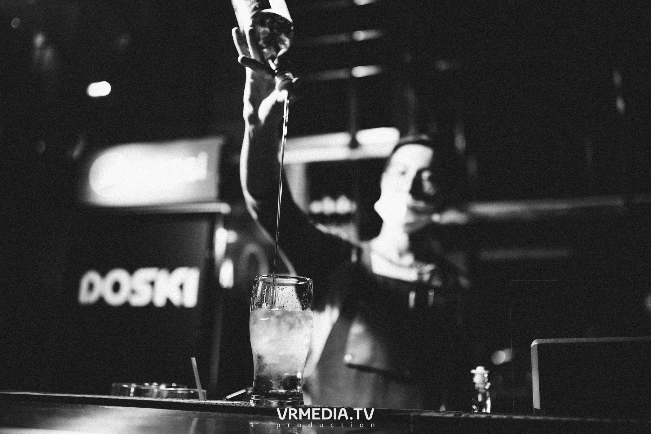 Выходные в баре «DOSKI»