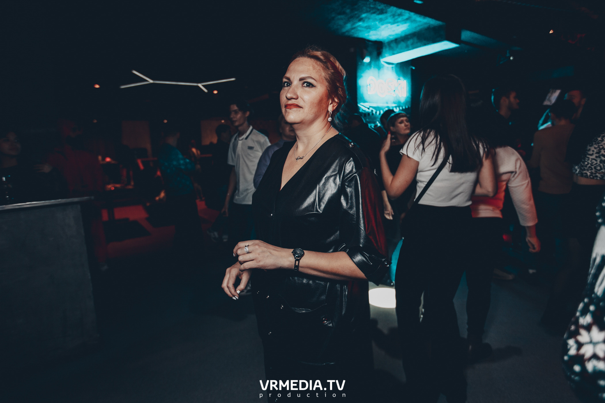 Театр мёртвых кукол в баре «DOSKI»