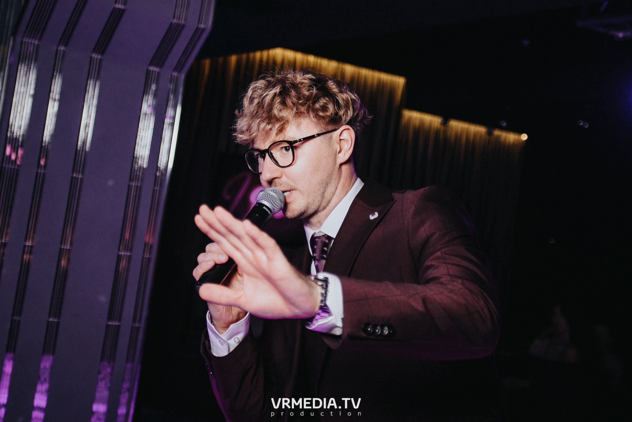 Выходные в караоке-баре «Volna»