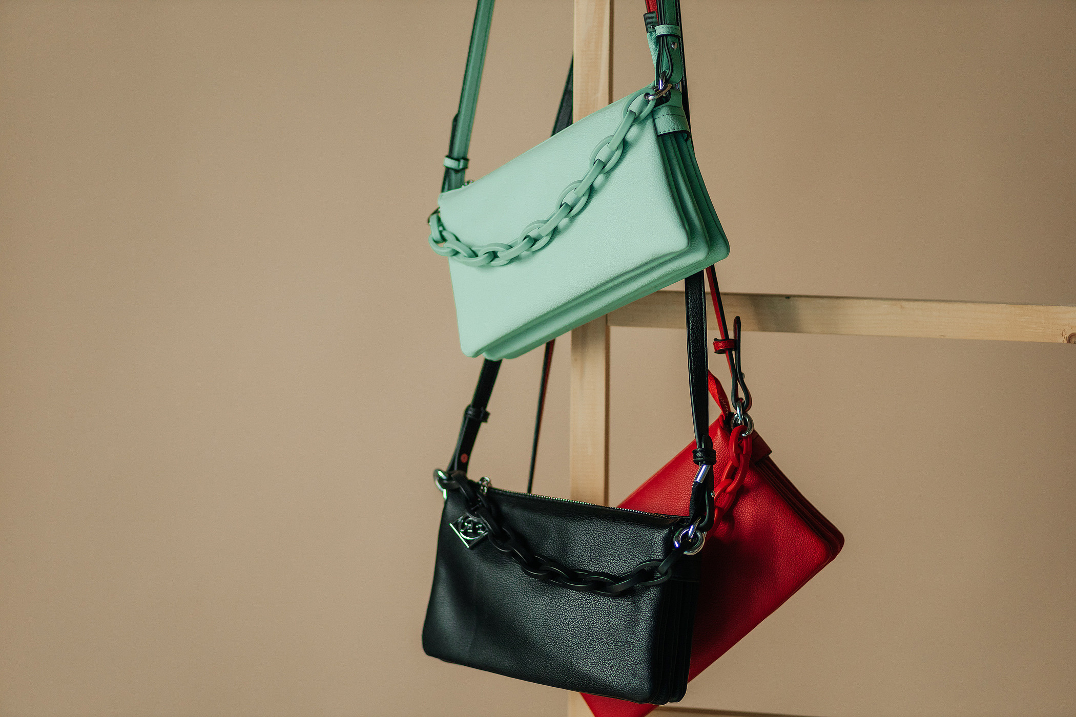 Бутик сумок и чемоданов «Королевство Сумок»