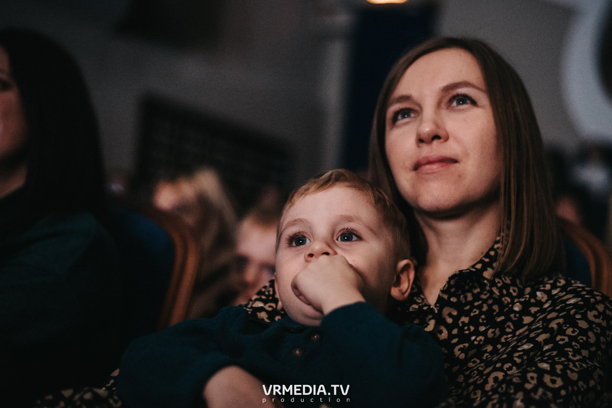 Шоу мыльных пузырей CLINK