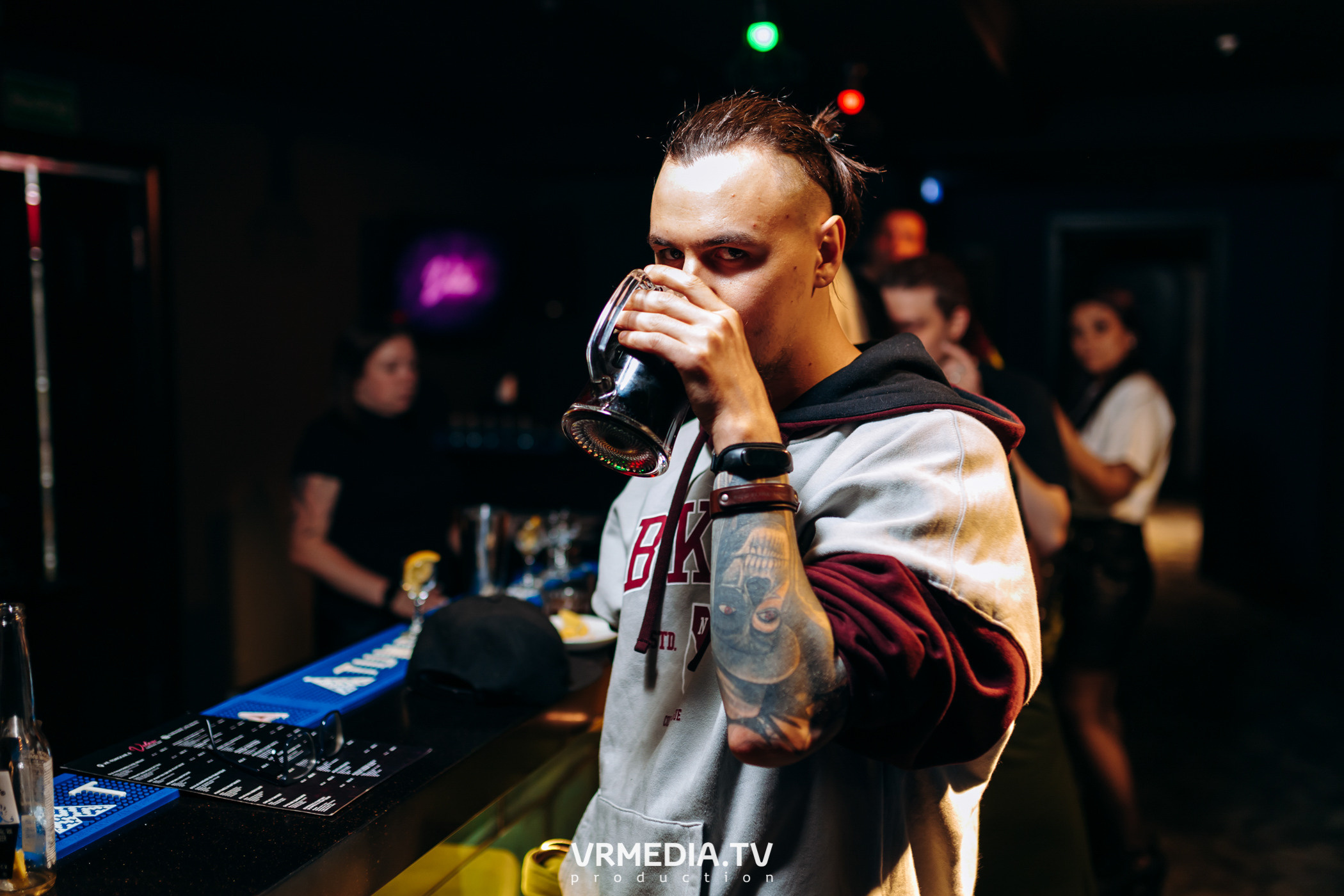 Ночь фотографии в караоке-баре «Volna»