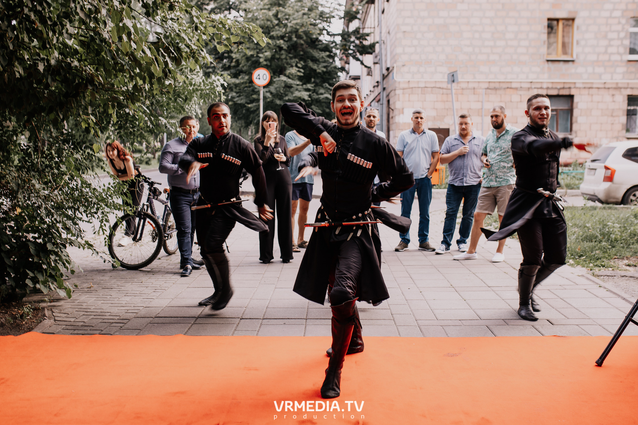 День рождения ресторана «Батоно Хинкали»