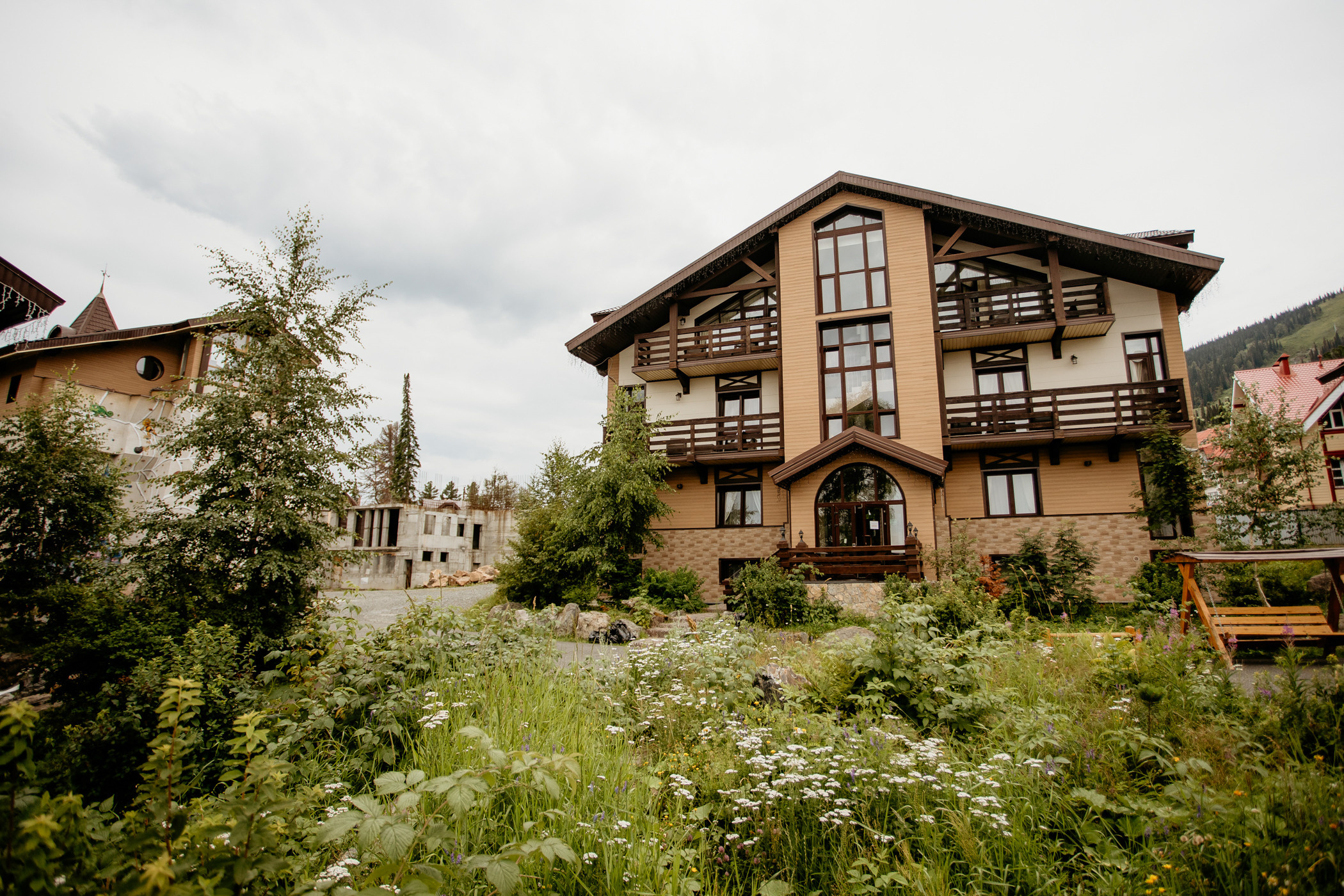 Гостиничный развлекательный комплекс «ALPEN CLUB»