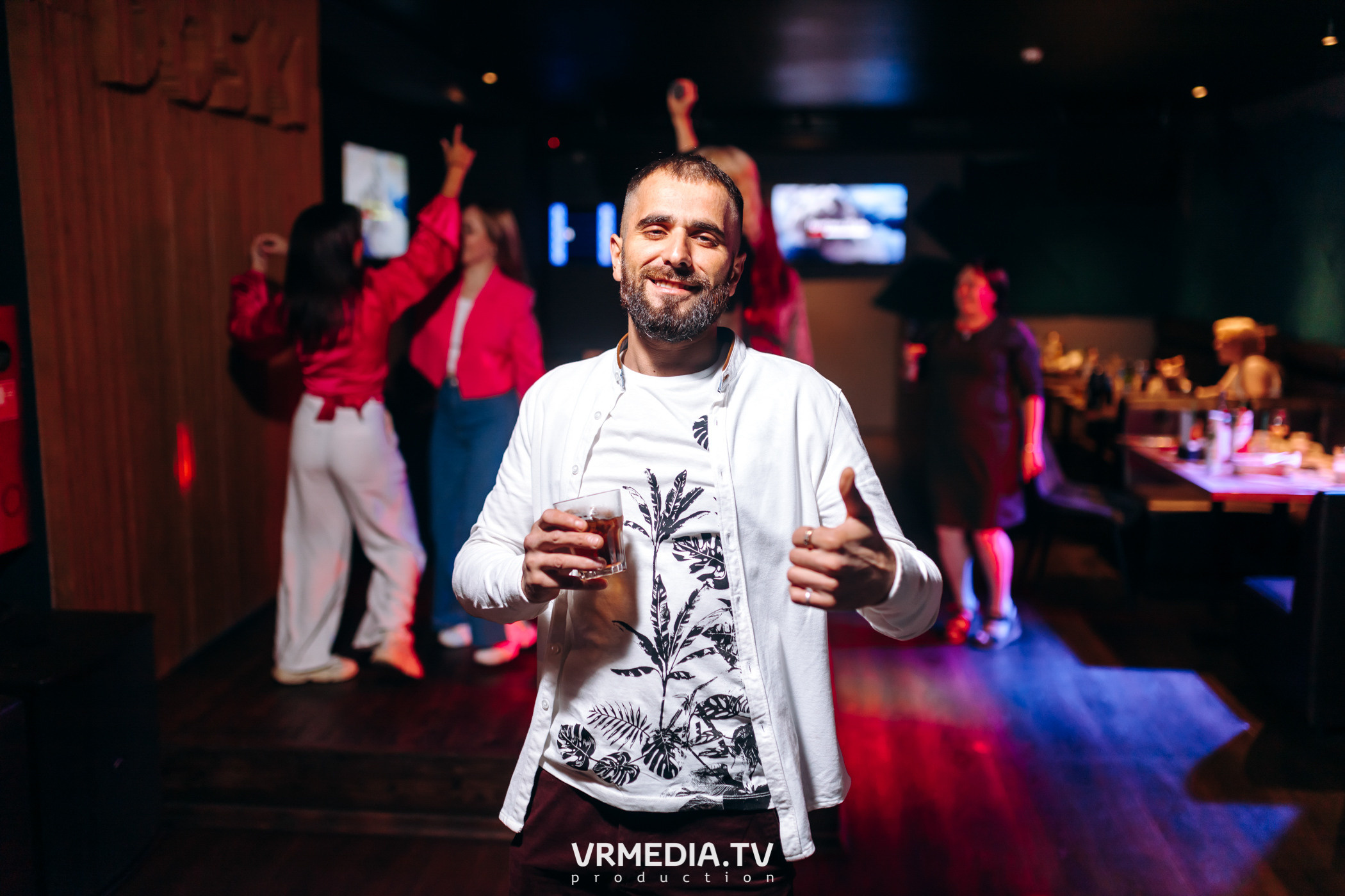 Выходные в баре «DOSKI»