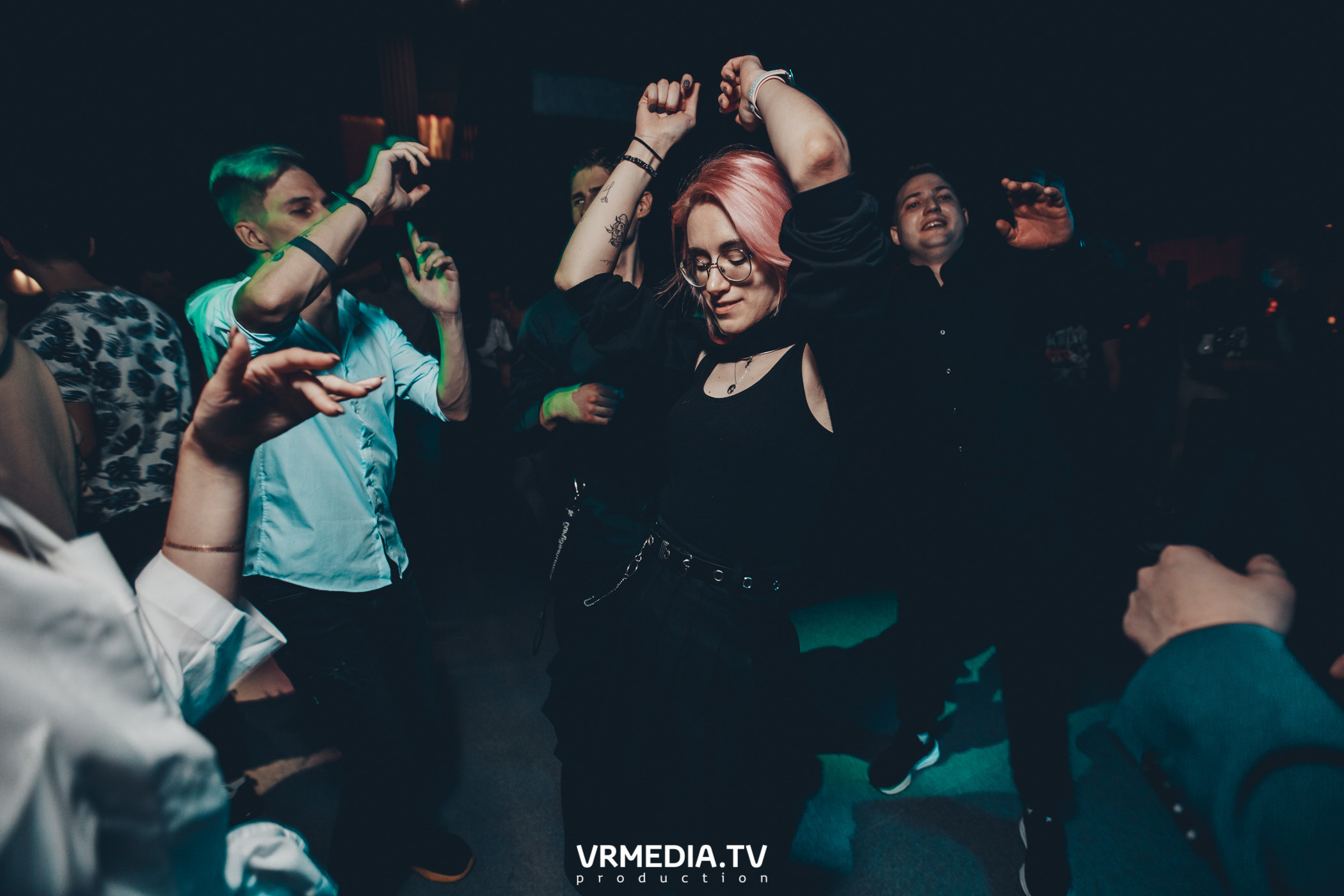 Выходные в баре «DOSKI»