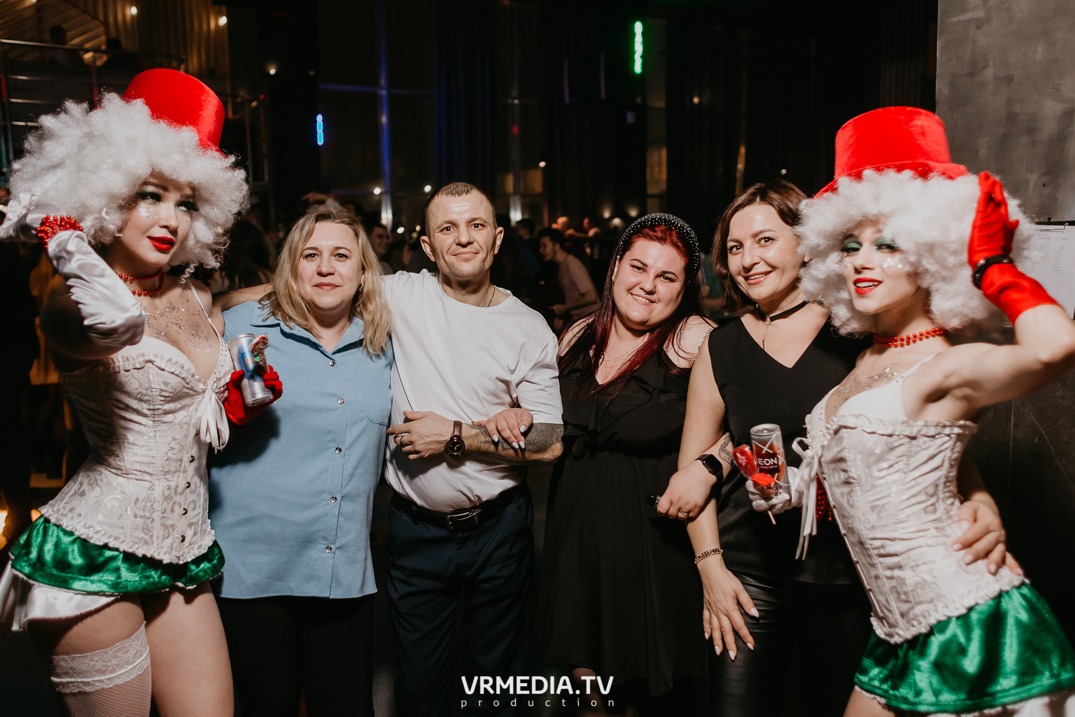 Выходные в баре «DOSKI»