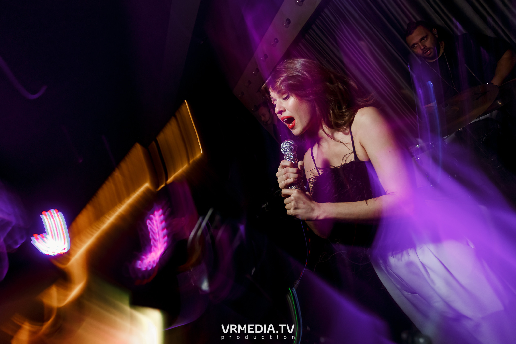 Выходные в караоке-баре «Volna»