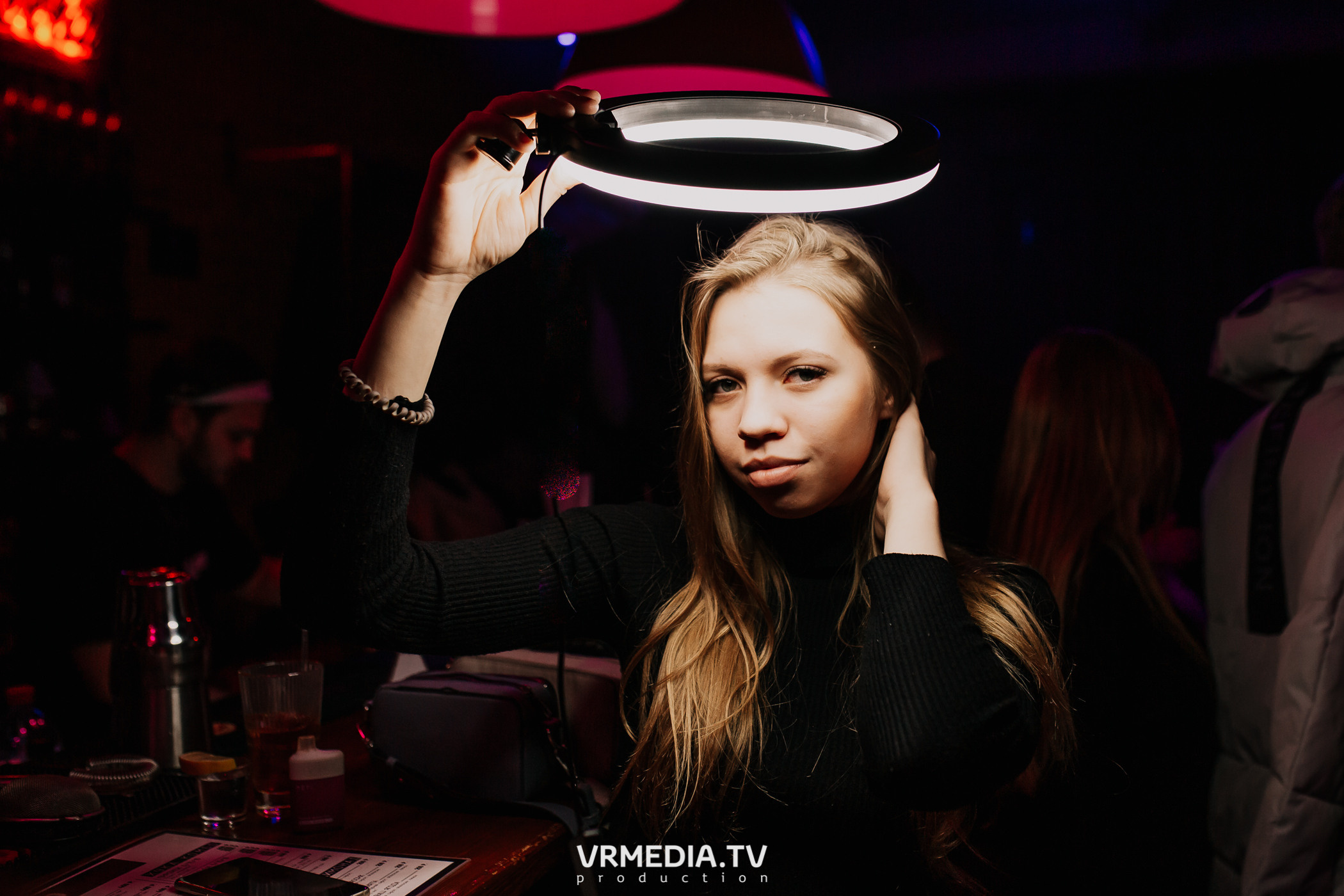 Выходные в баре «Хука Хаус»