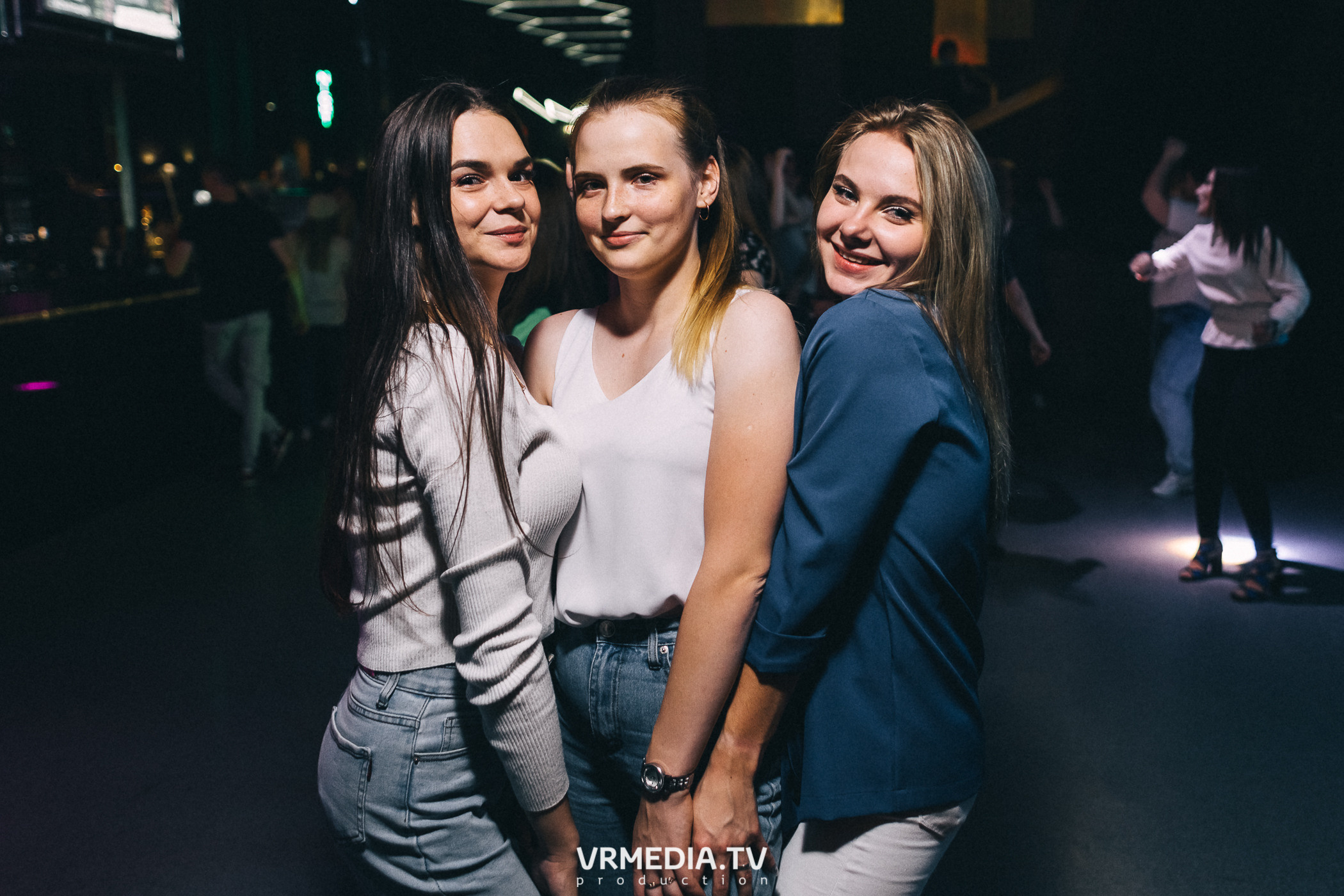 Выходные в баре «DOSKI»