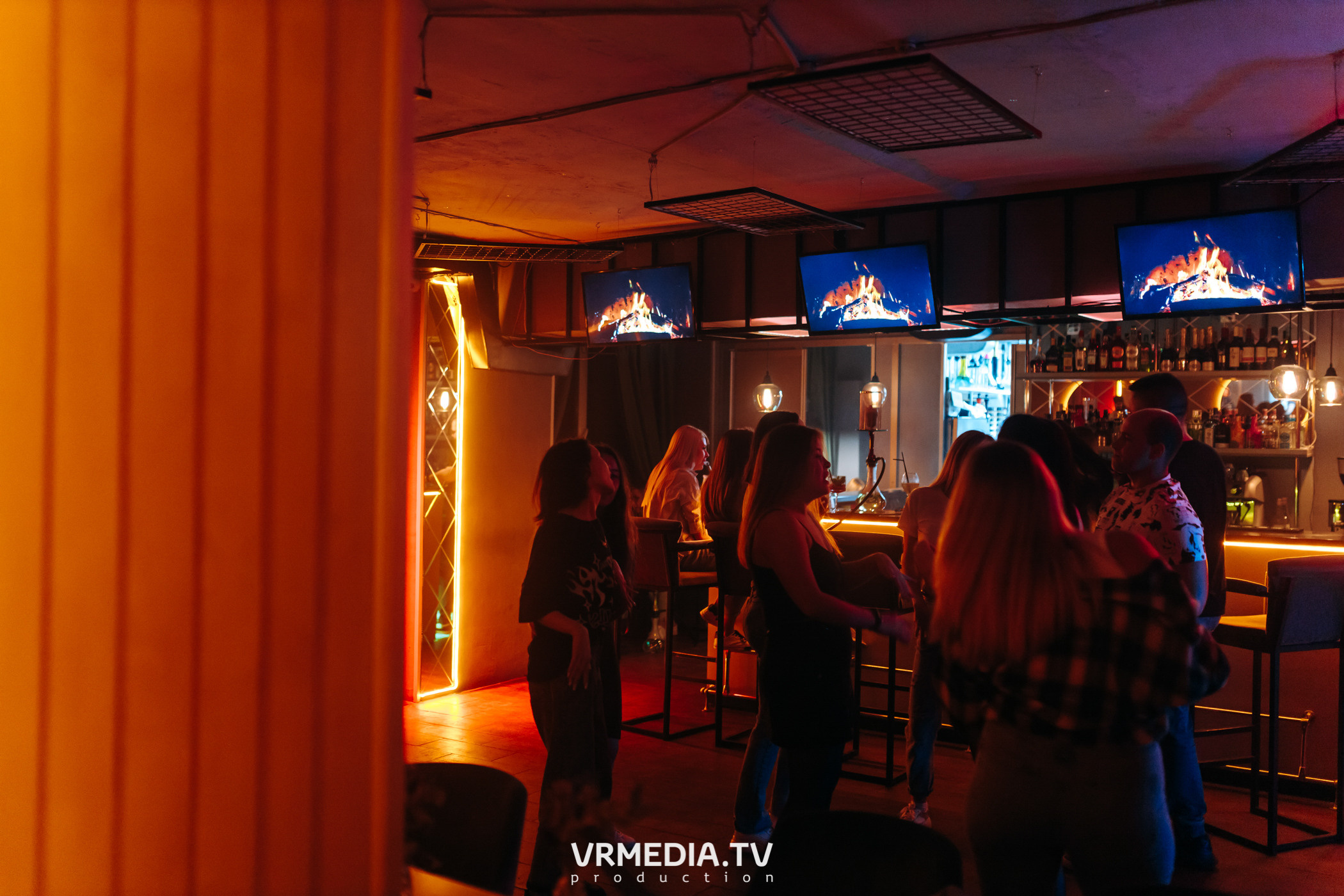 Ночь Безумного Бармена в Lounge Voice Hall «Familia»