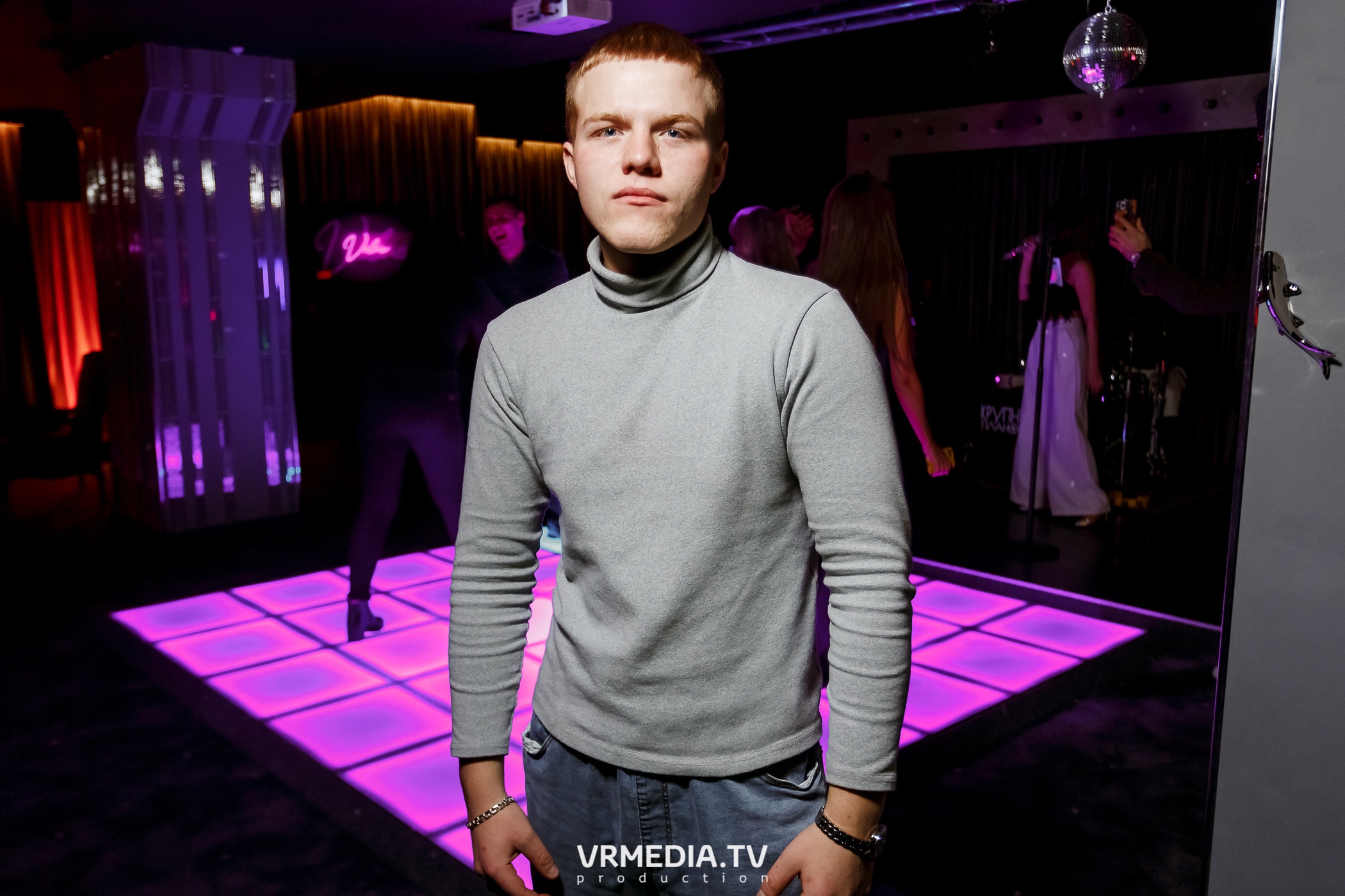 Выходные в караоке-баре «Volna»