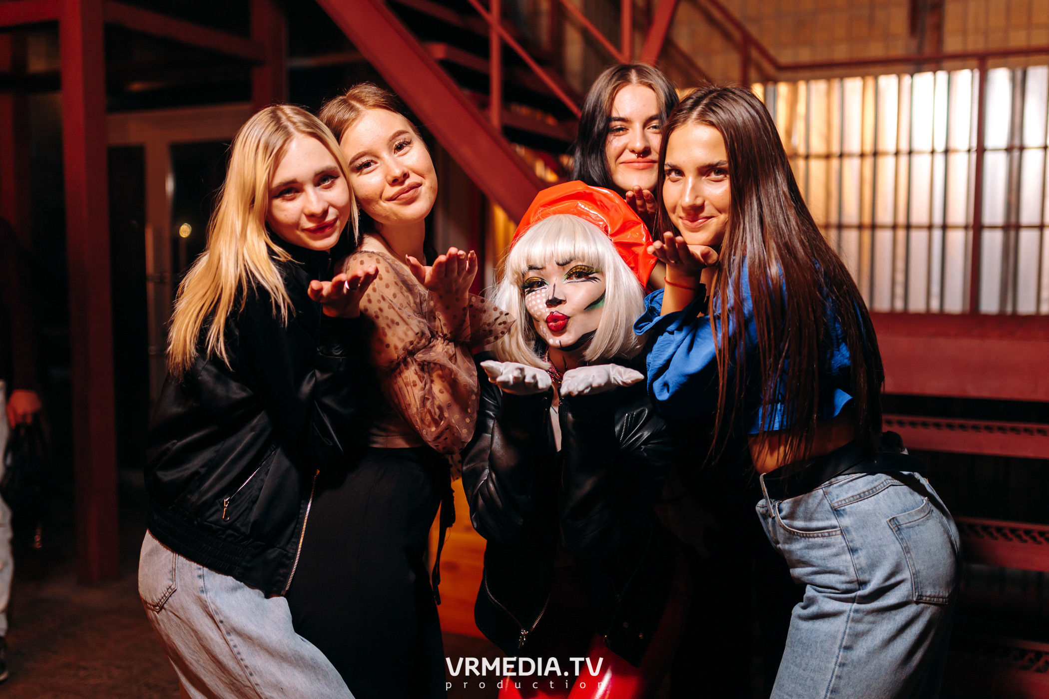 Выходные в баре «DOSKI»