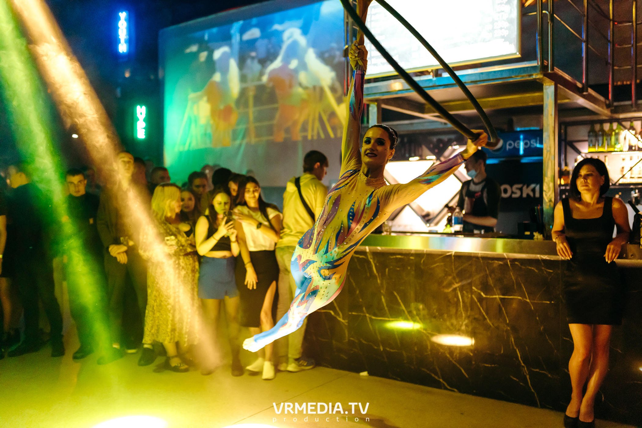 Выходные в баре «DOSKI»