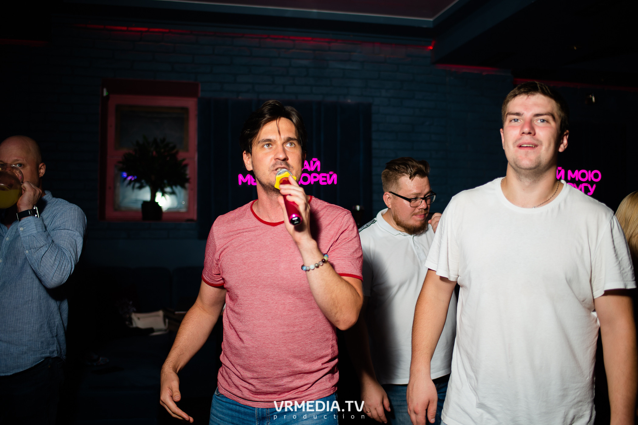 Выходные в караоке-баре «Опера»