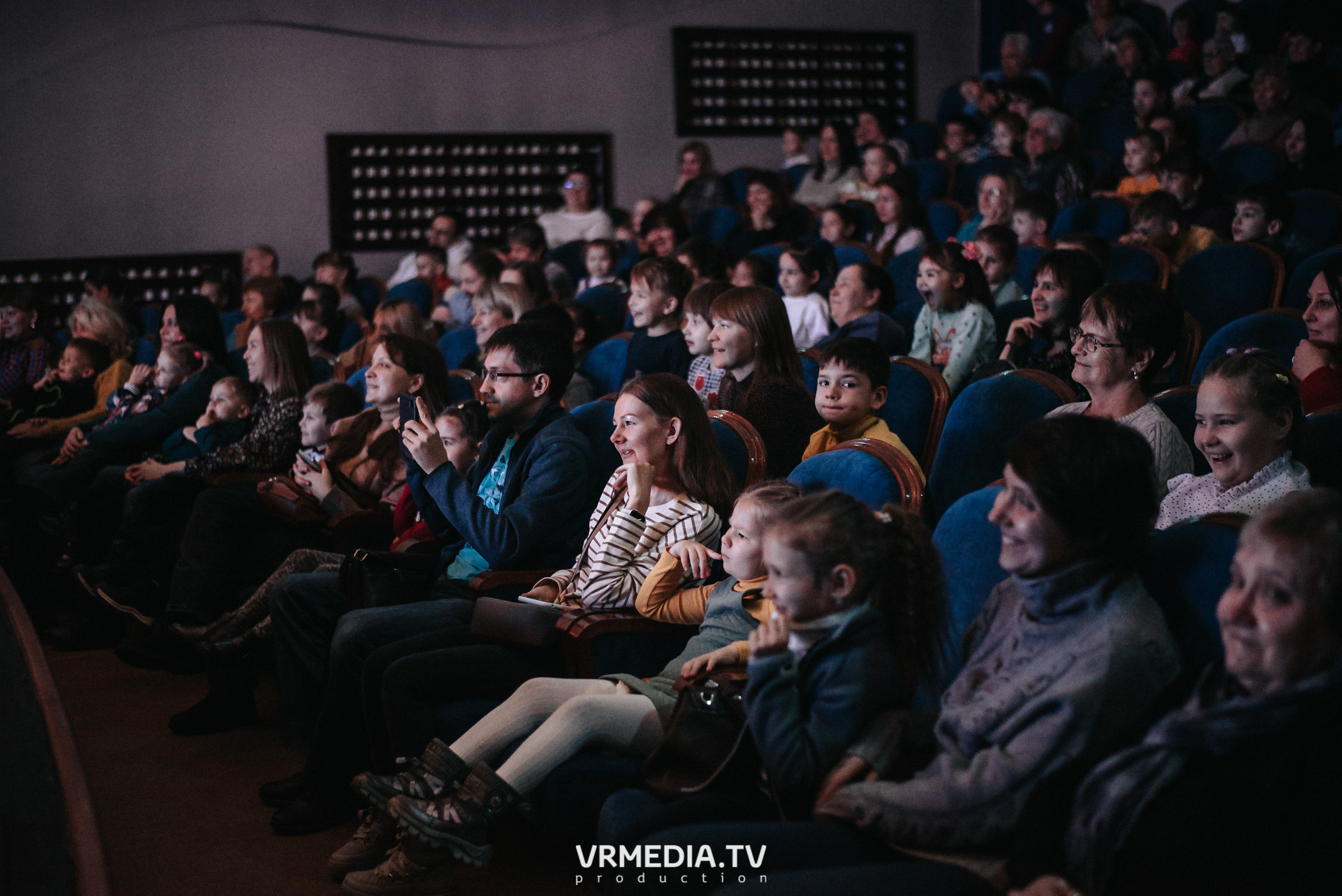 Шоу мыльных пузырей CLINK