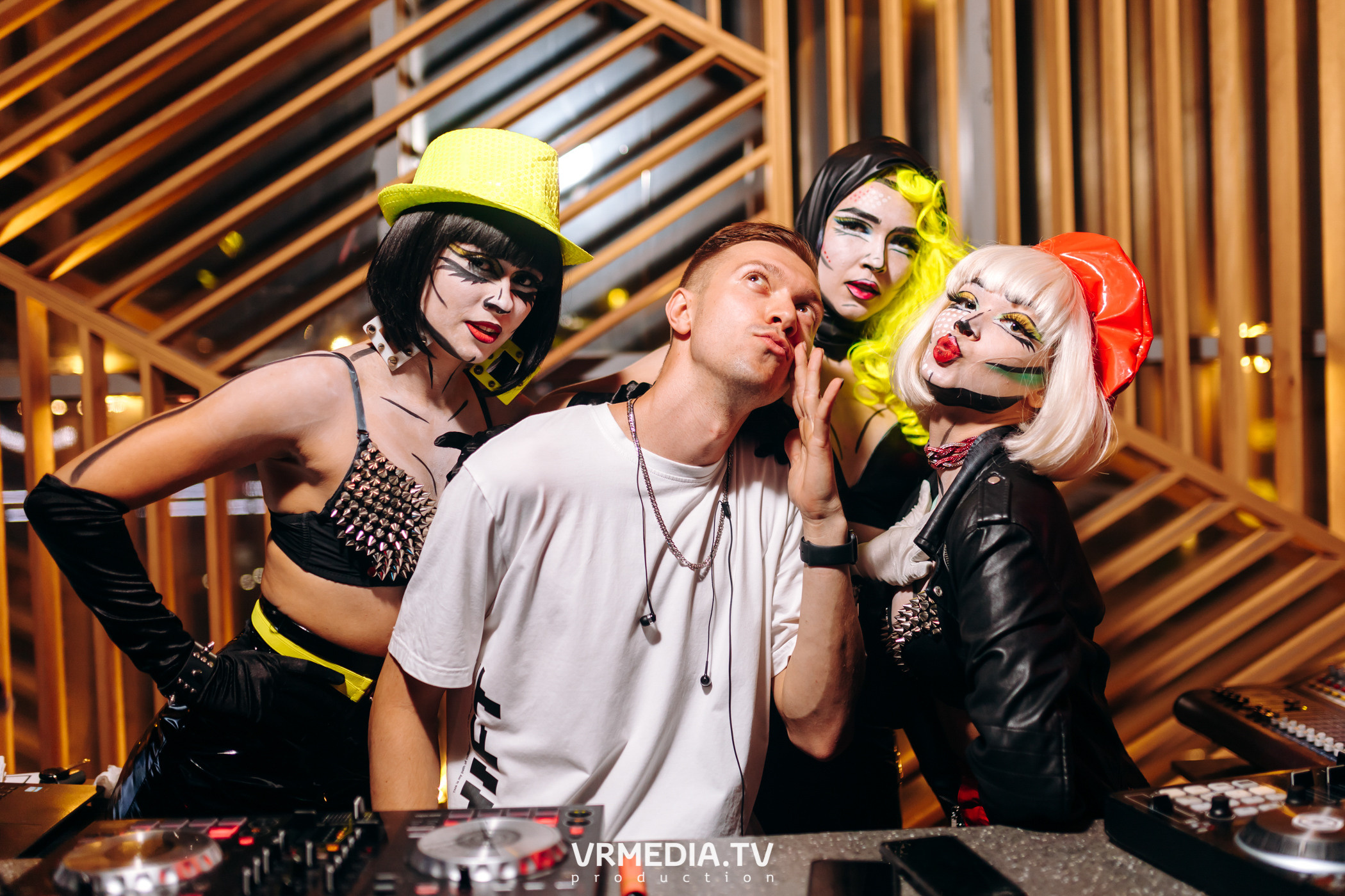 Выходные в баре «DOSKI»