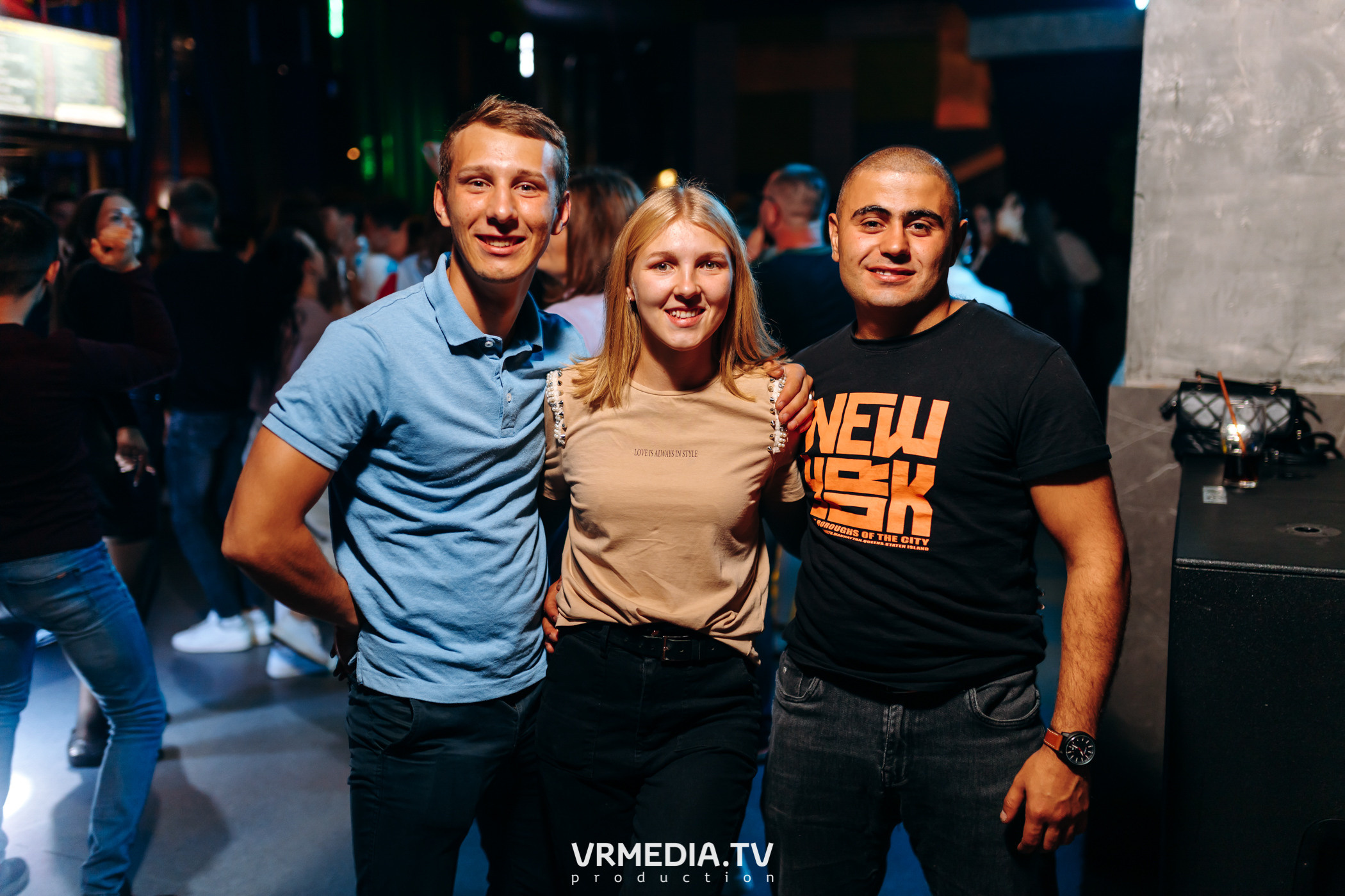 Выходные в баре «DOSKI»