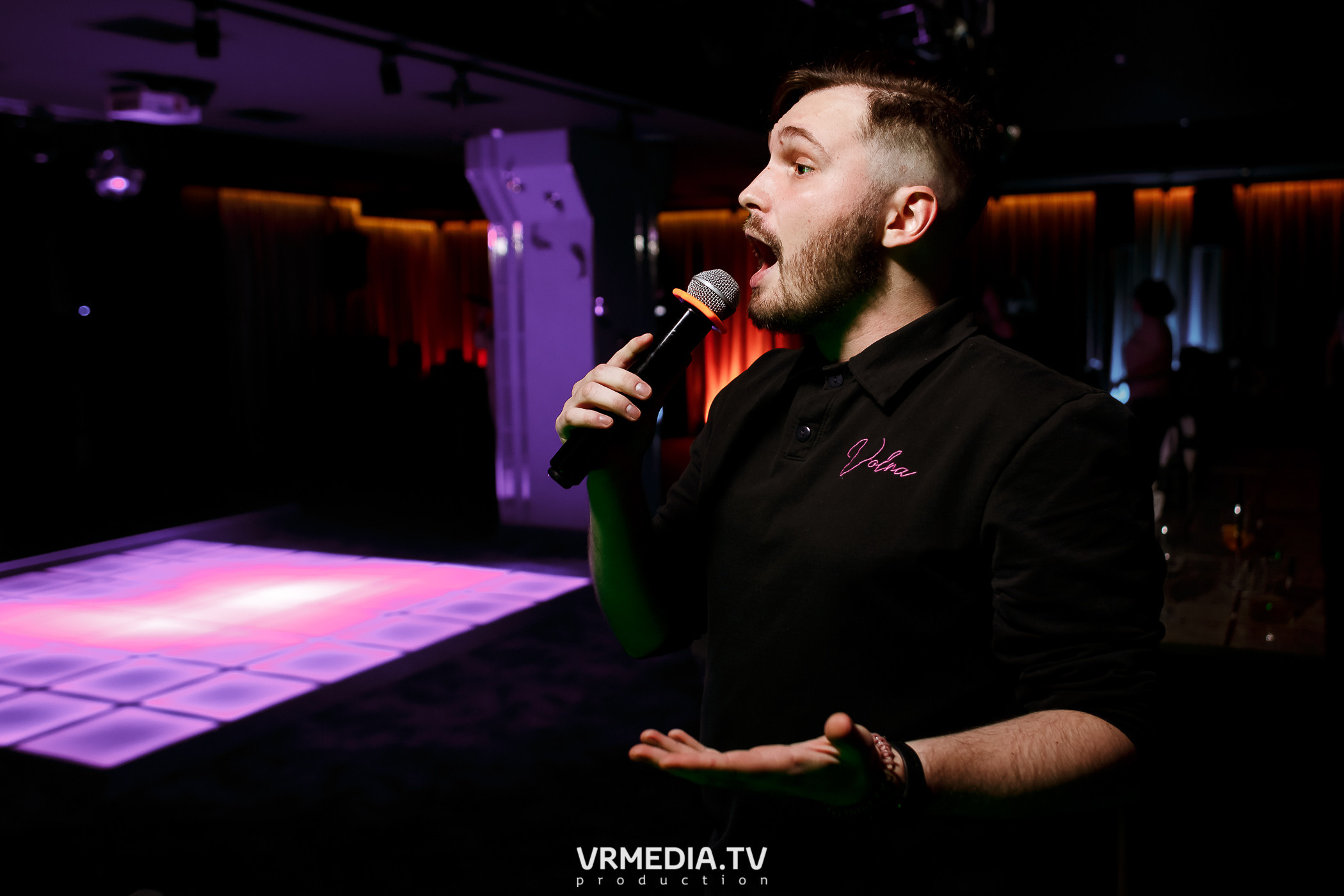Выходные в караоке-баре «Volna»