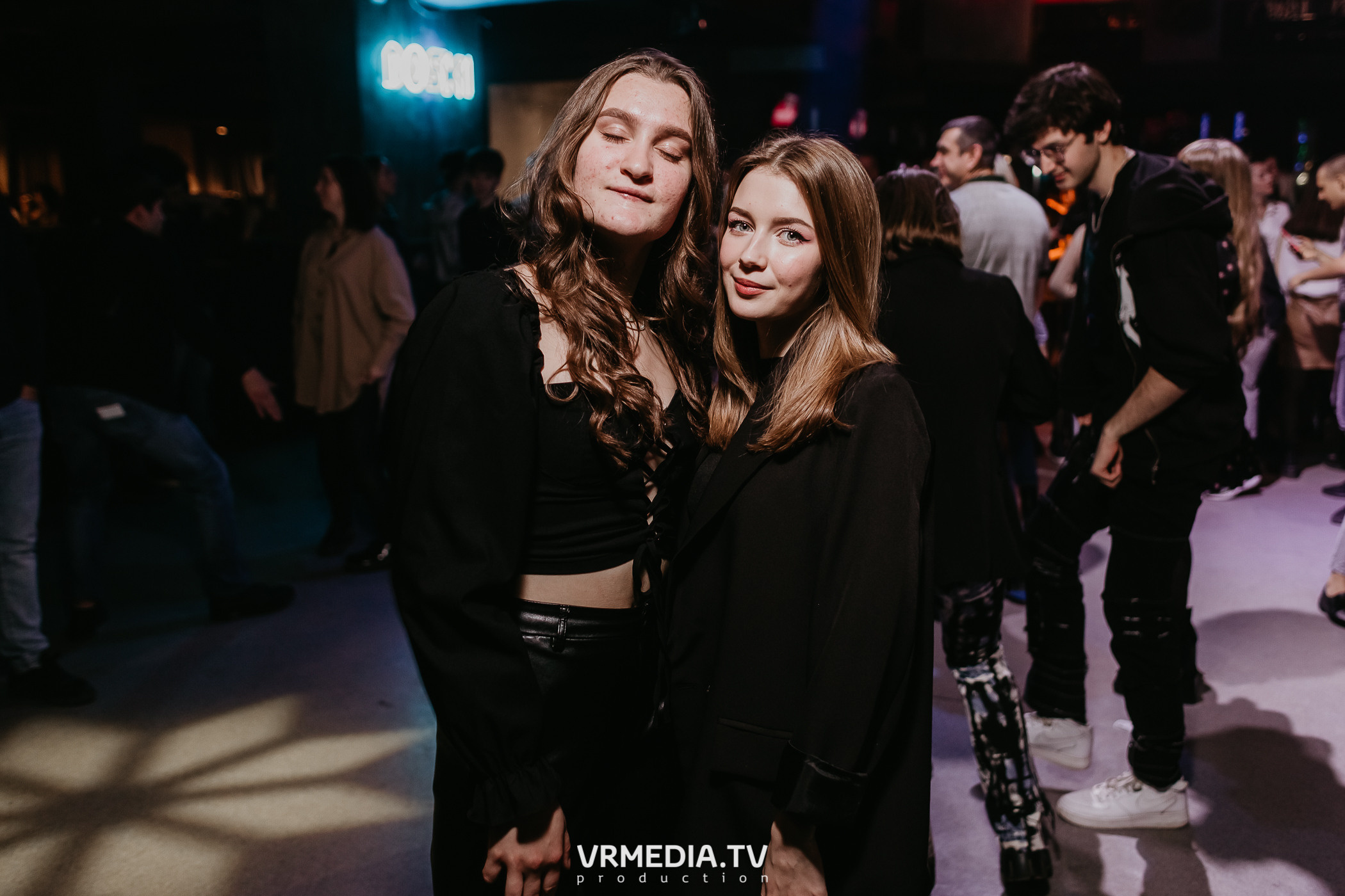 Выходные в баре «DOSKI»