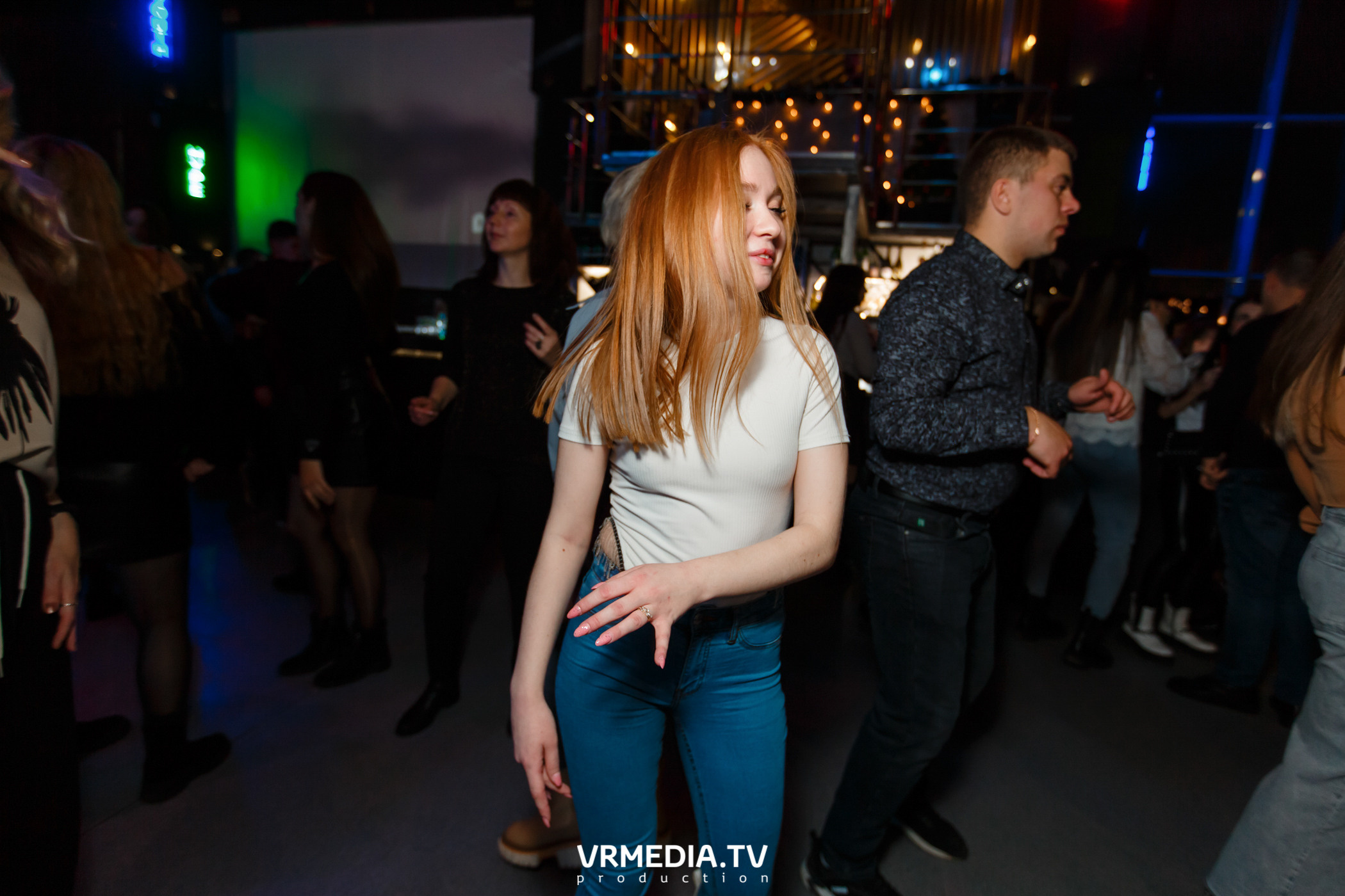 Выходные в баре «DOSKI»